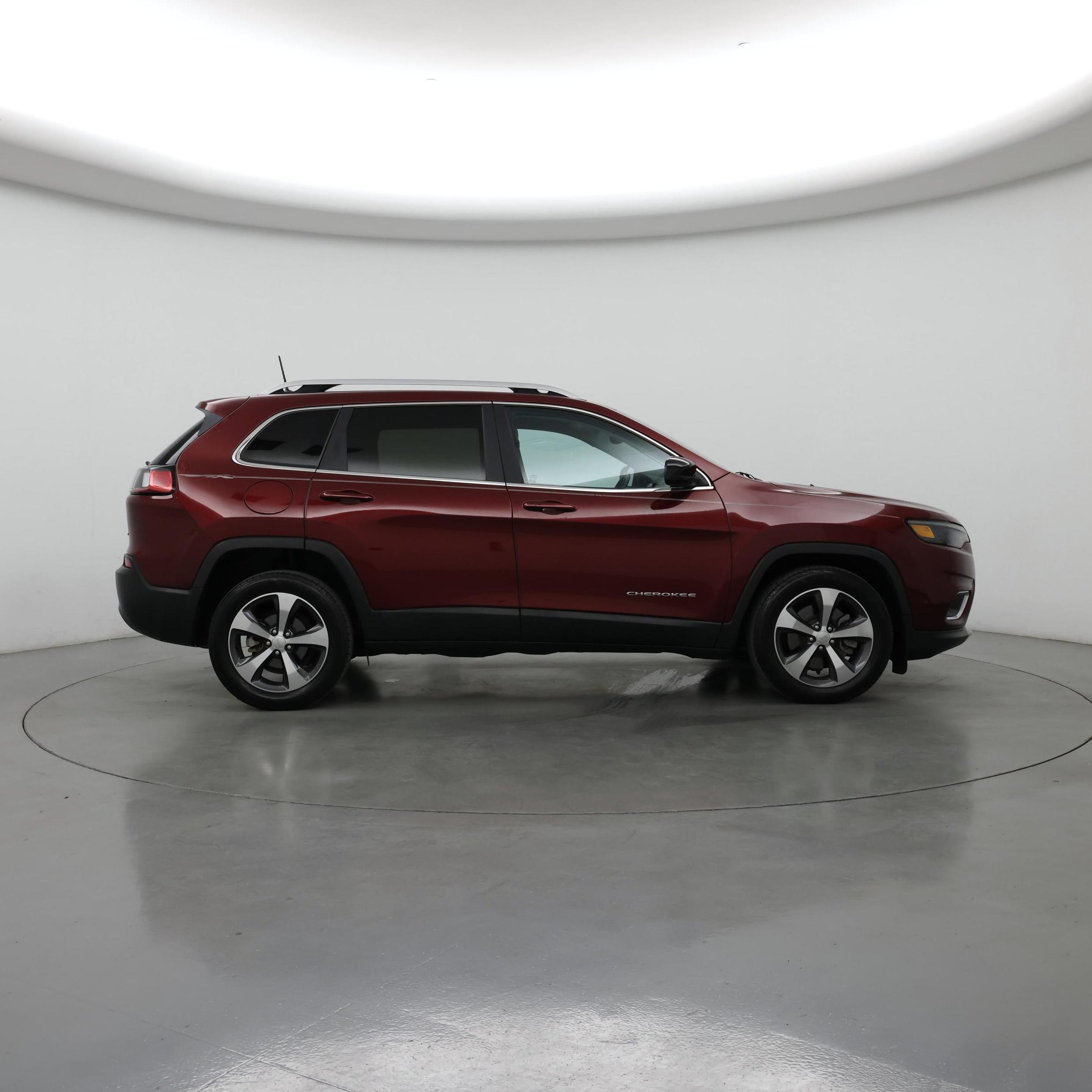 Thumbnail: 2019 Jeep Cherokee - 7