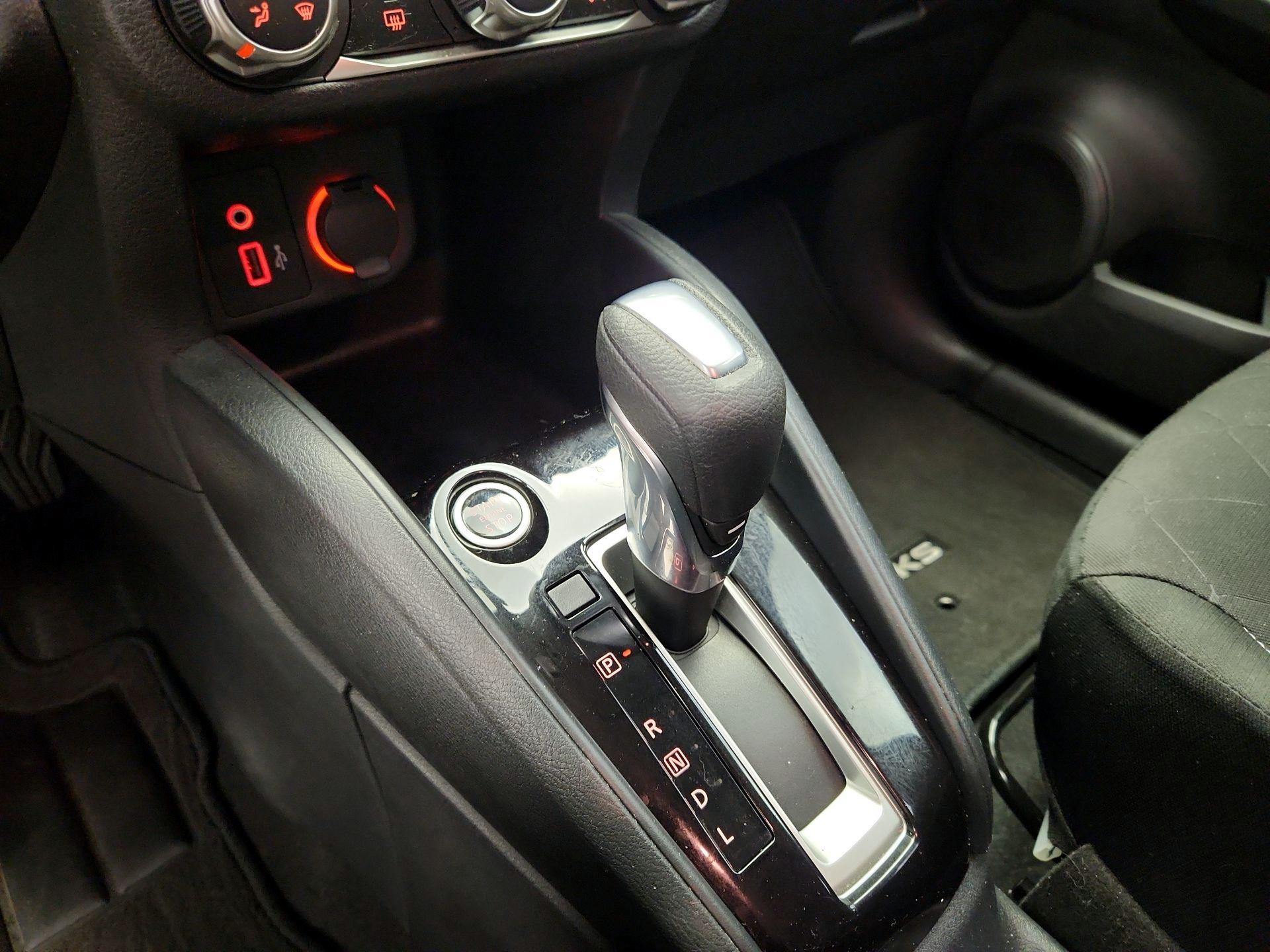 Thumbnail: 2020 Nissan Kicks - 17