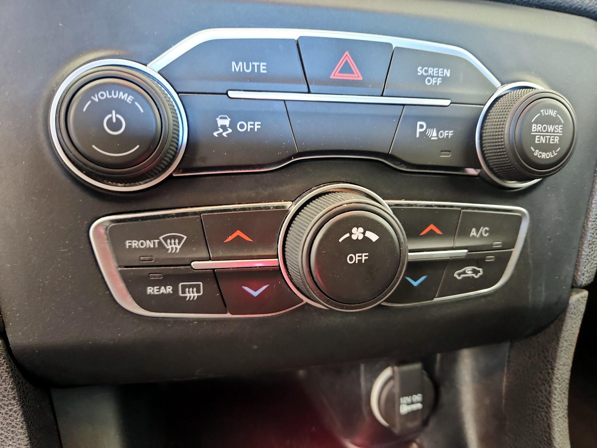 Thumbnail: 2023 Dodge Charger - 16