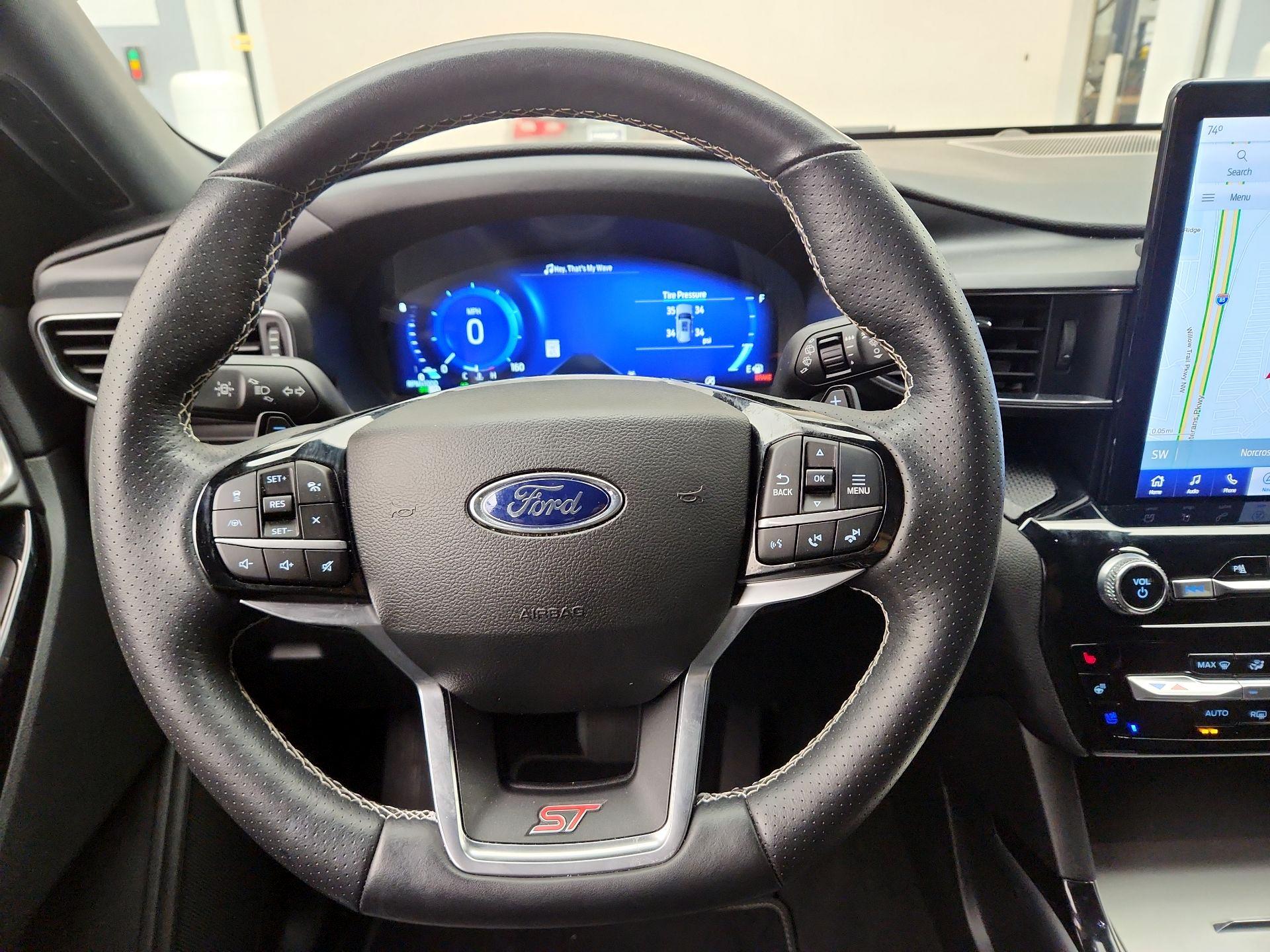 Thumbnail: 2022 Ford Explorer - 10