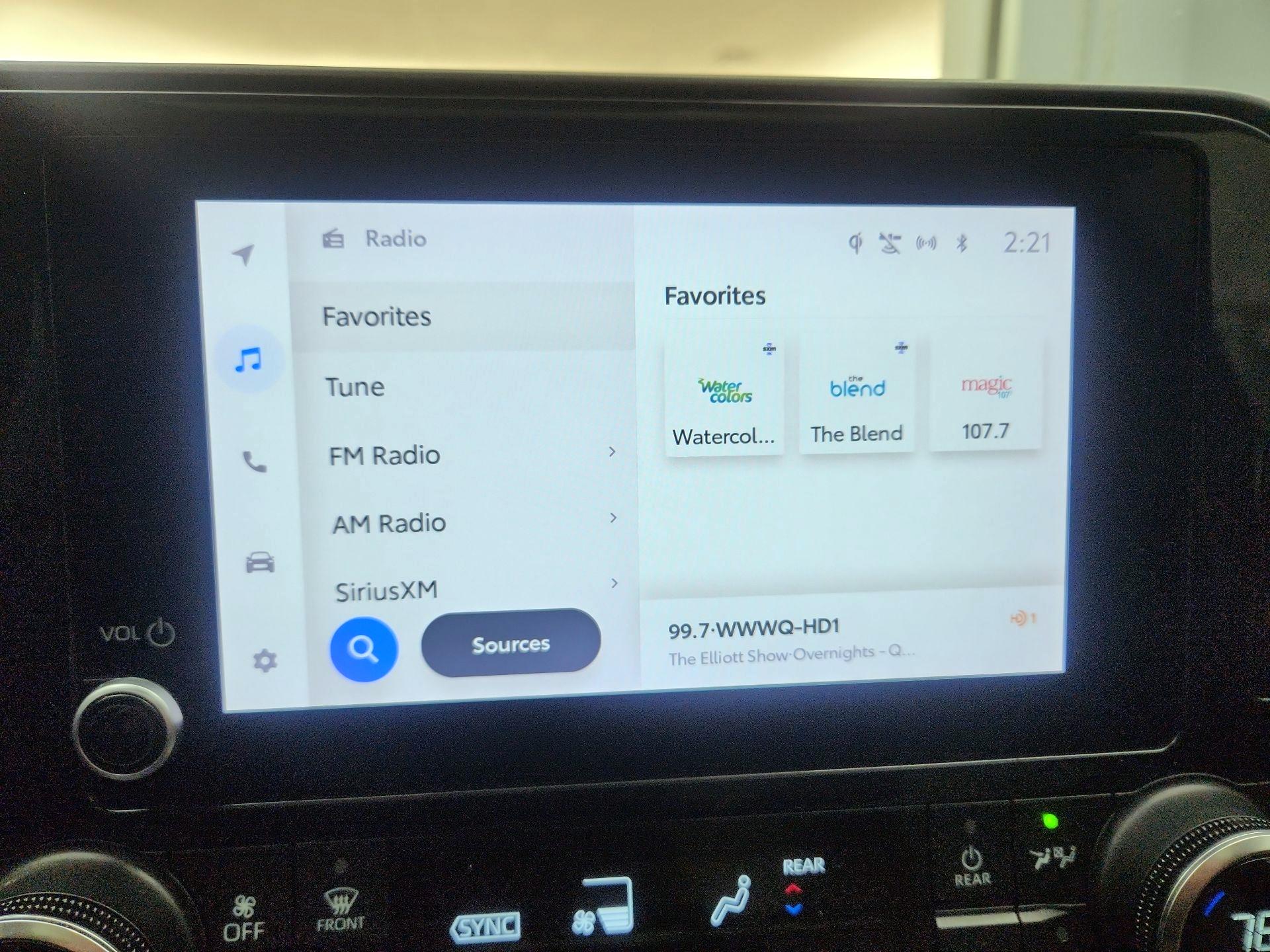 Thumbnail: 2023 Toyota Highlander - 15