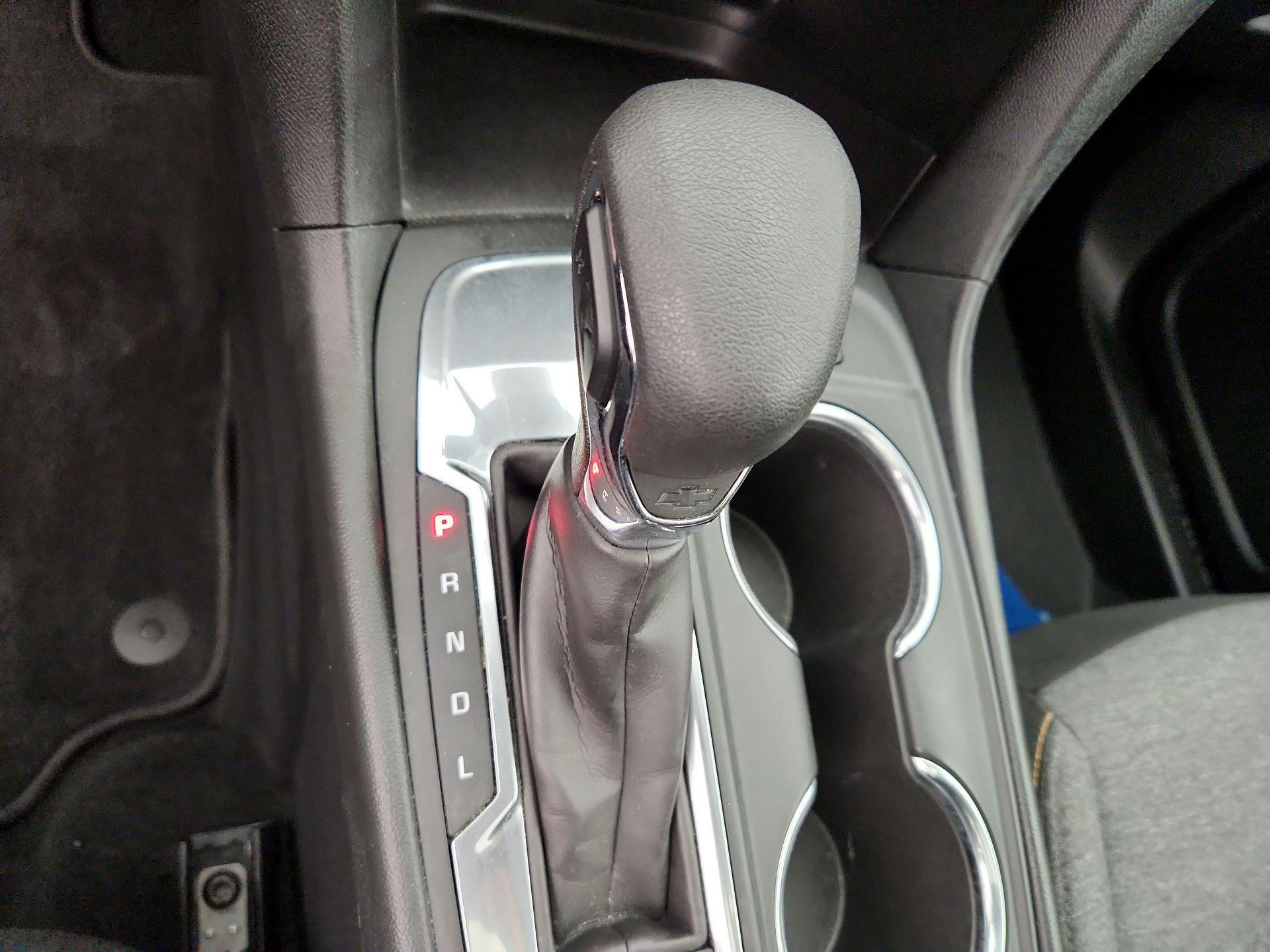 Thumbnail: 2022 Chevrolet Equinox - 18