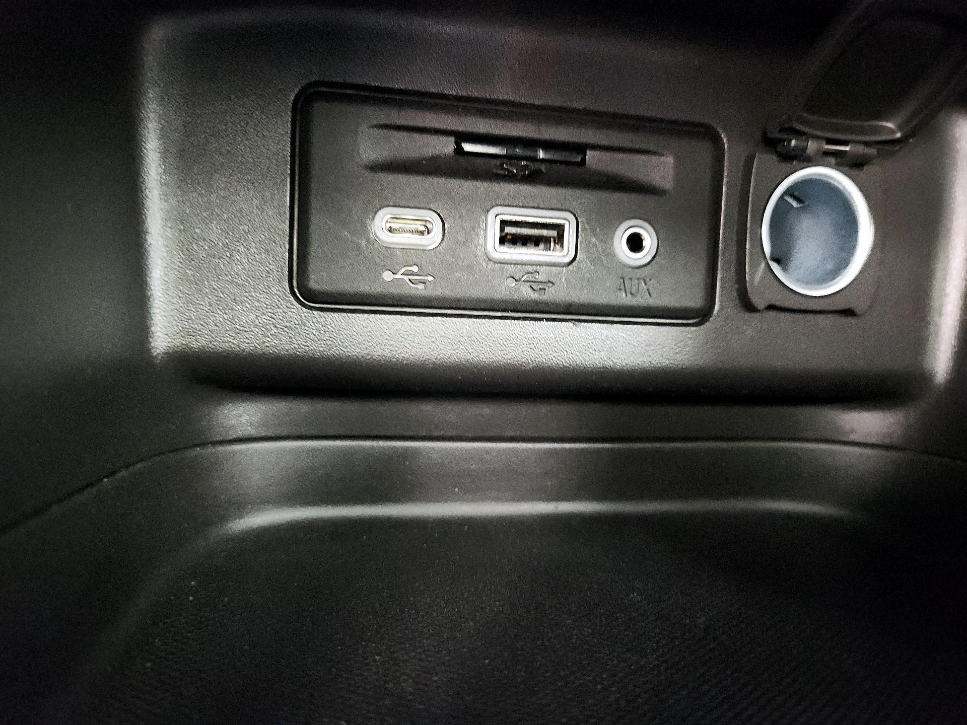 Thumbnail: 2022 Chevrolet Equinox - 19