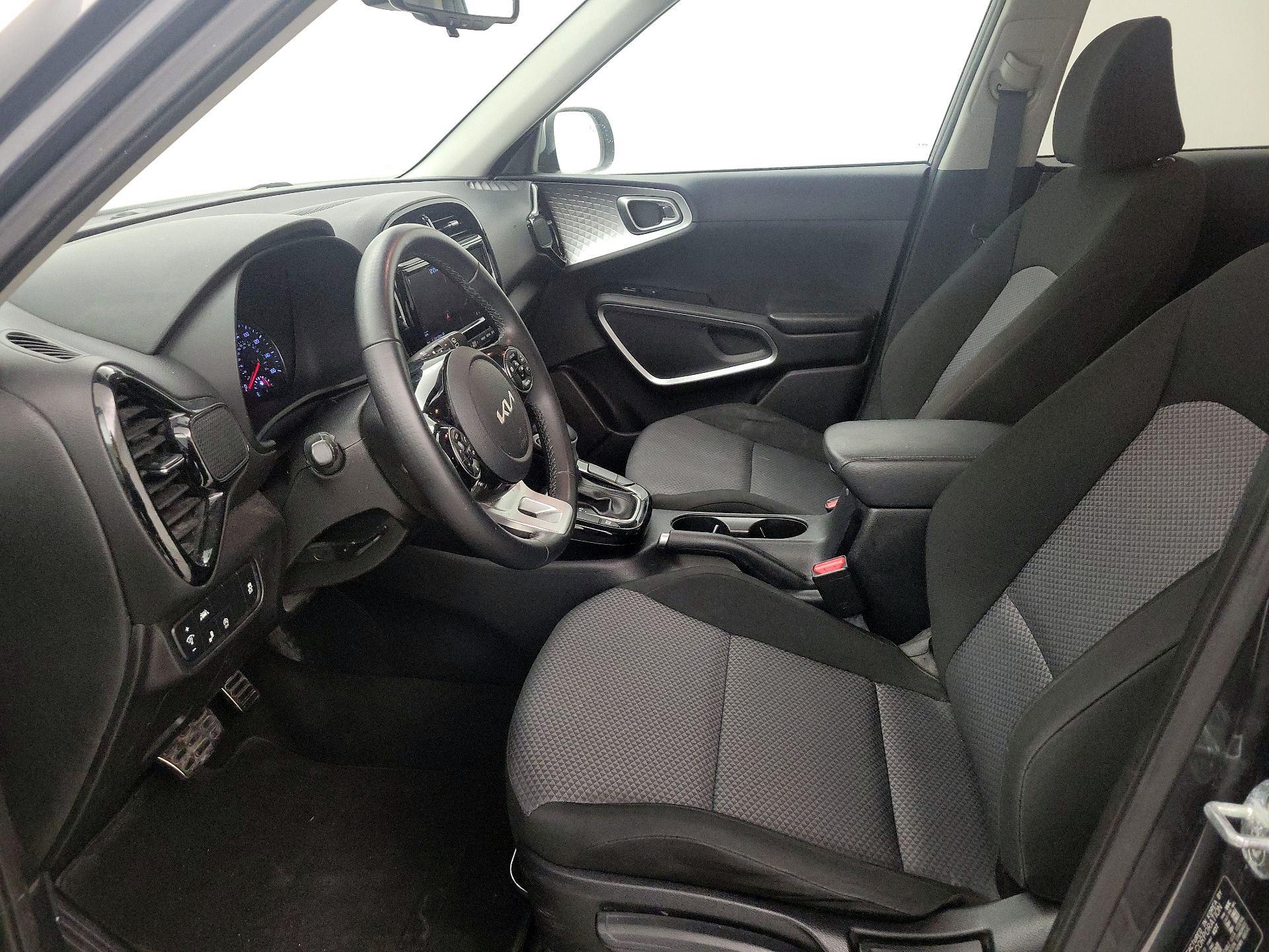 Thumbnail: 2022 Kia Soul - 11