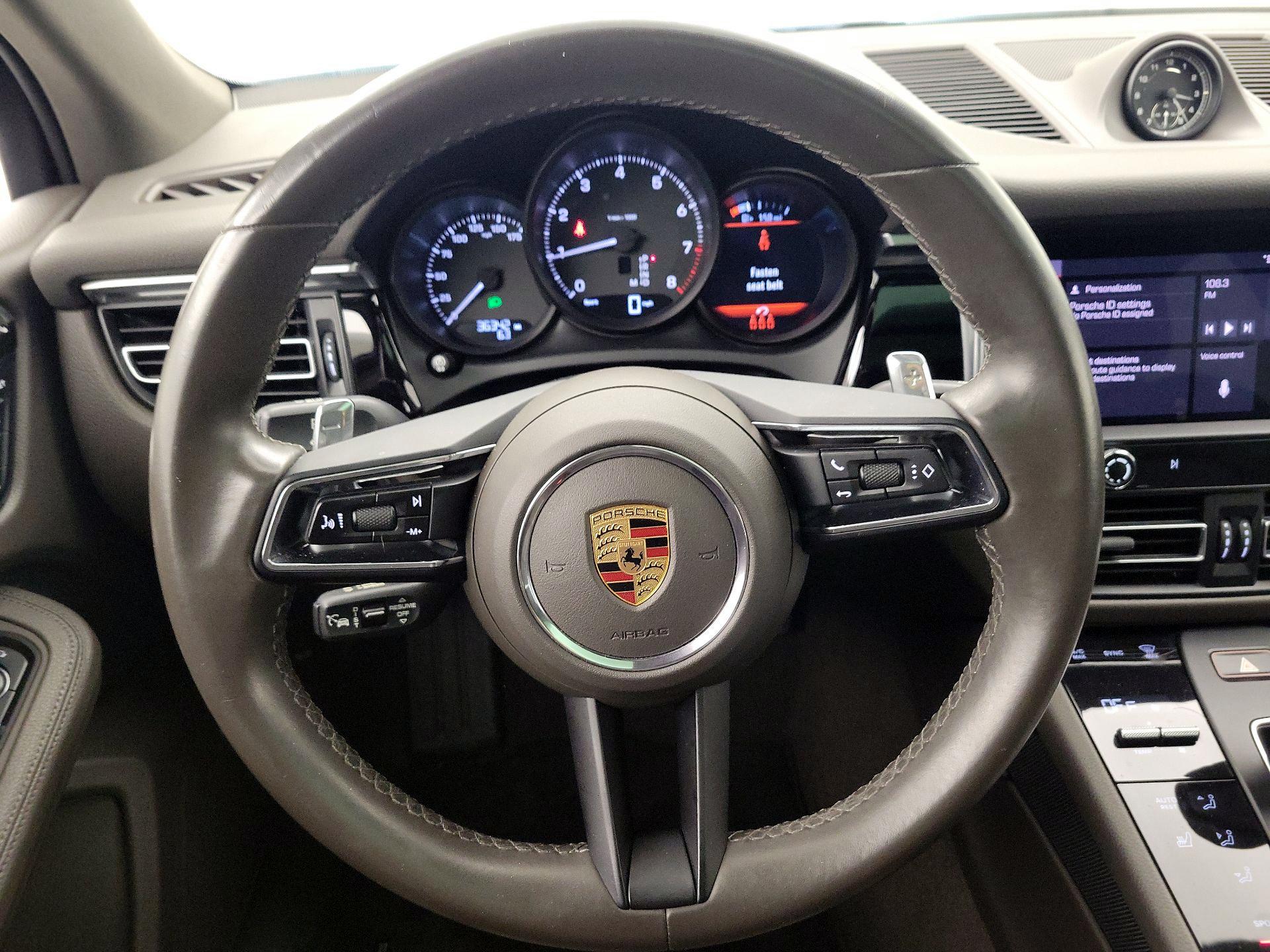 Thumbnail: 2022 Porsche Macan - 10