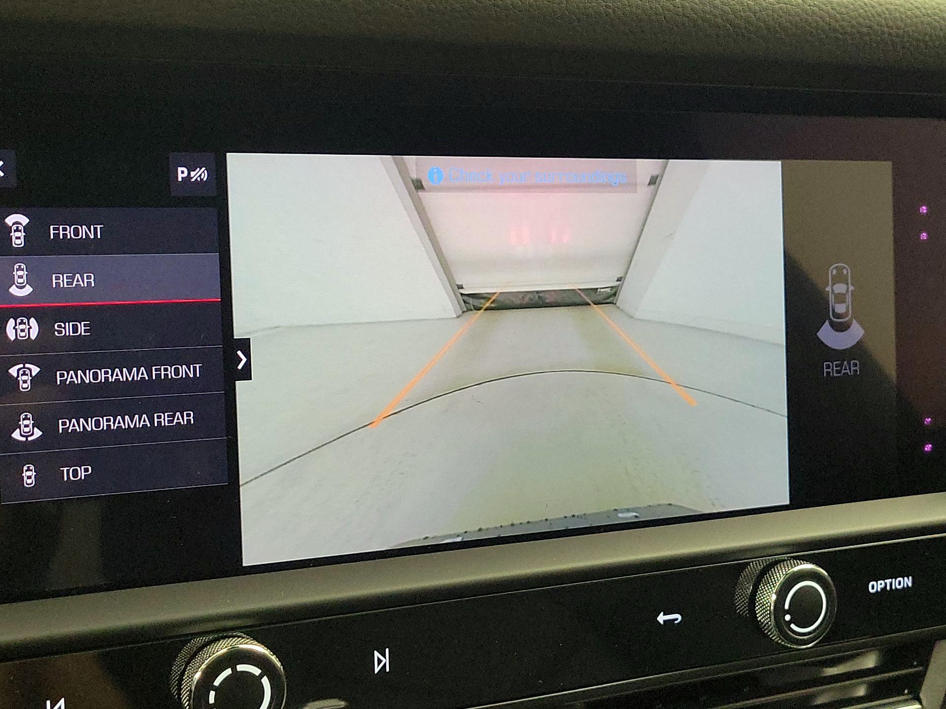 Thumbnail: 2022 Porsche Macan - 14