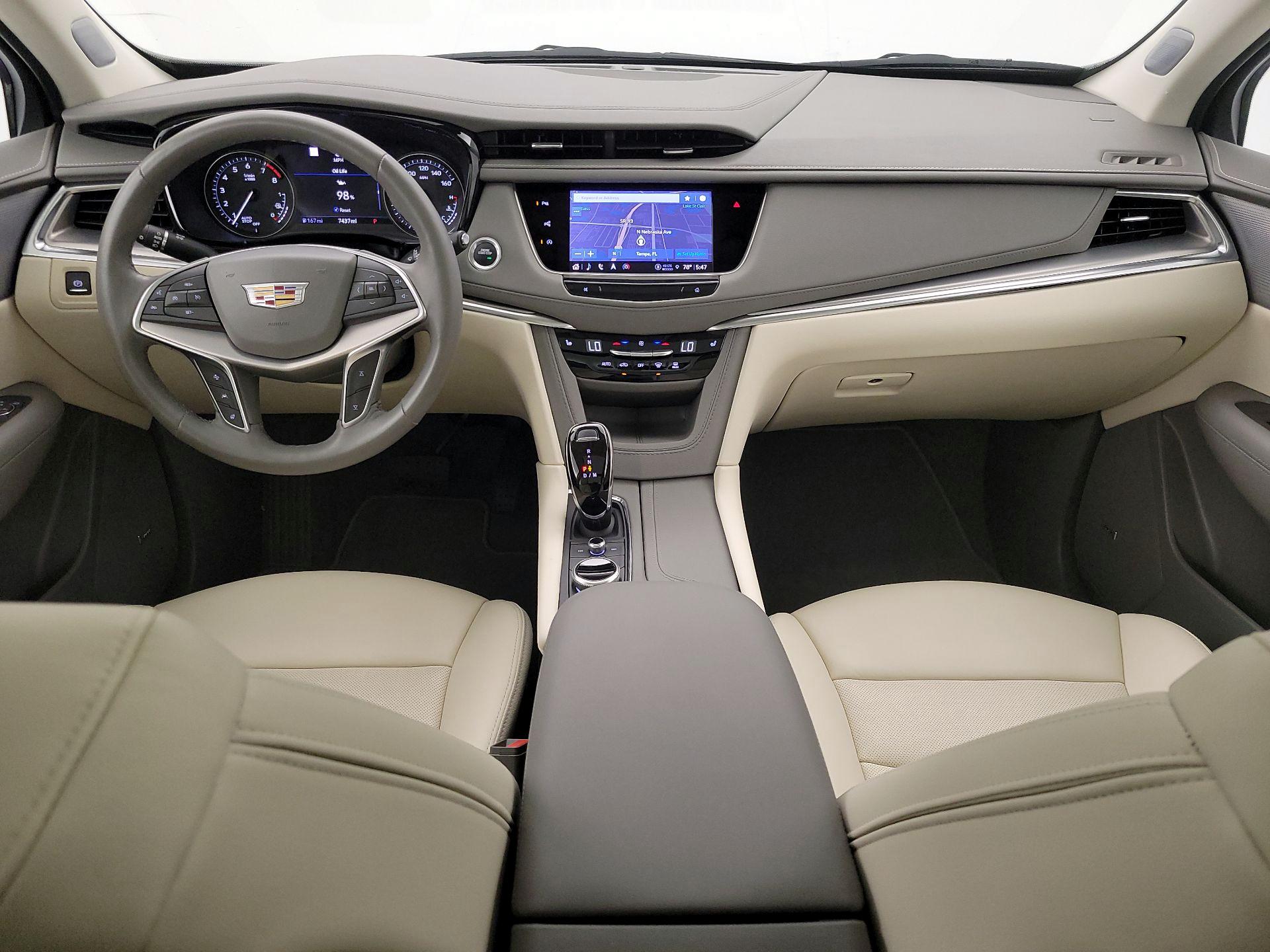 Thumbnail: 2024 Cadillac XT5 - 9
