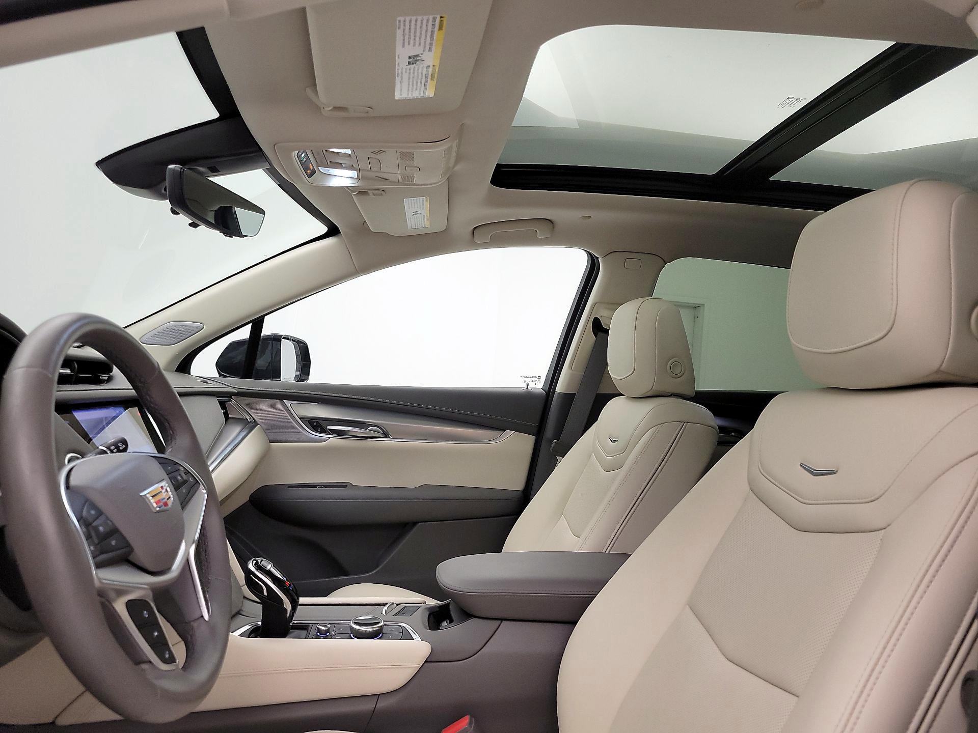 Thumbnail: 2024 Cadillac XT5 - 20