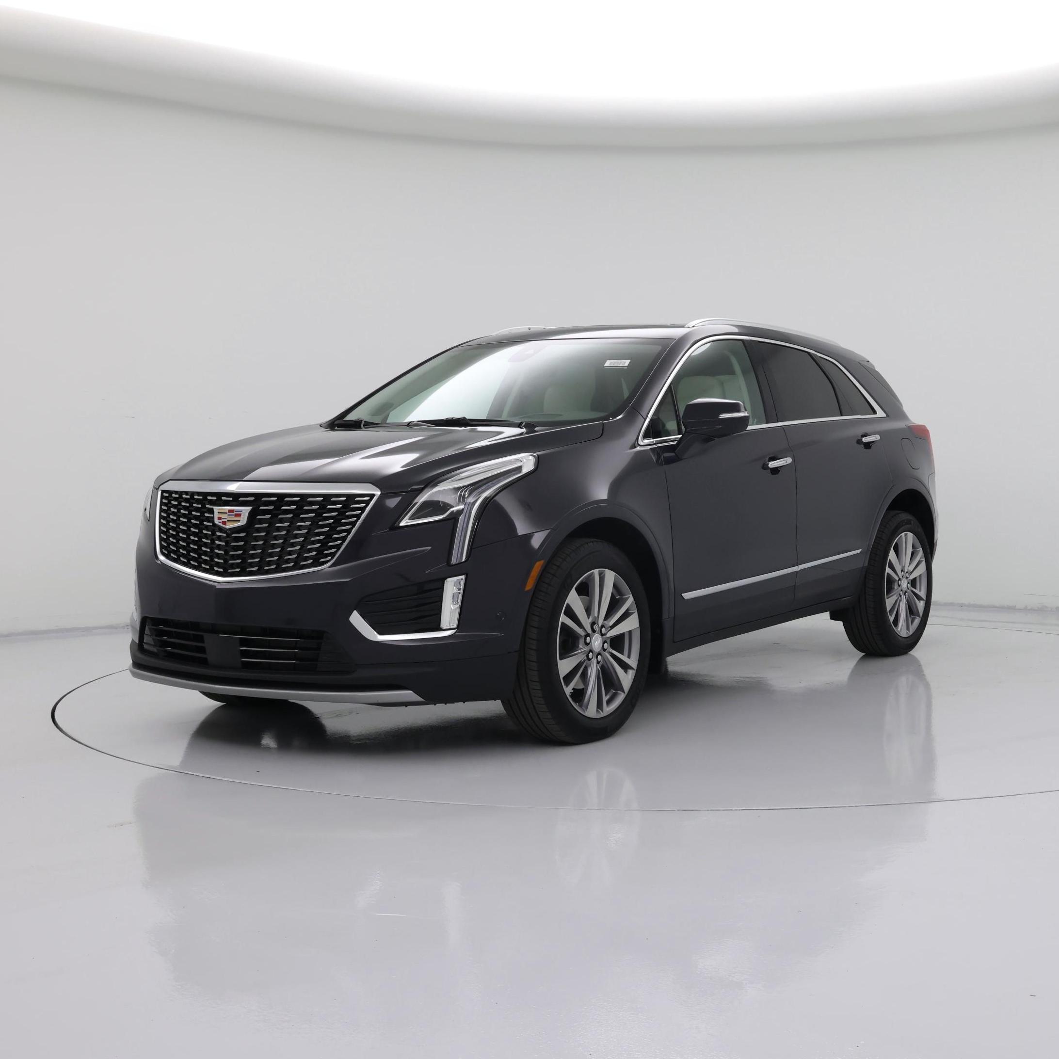 Thumbnail: 2024 Cadillac XT5 - 4