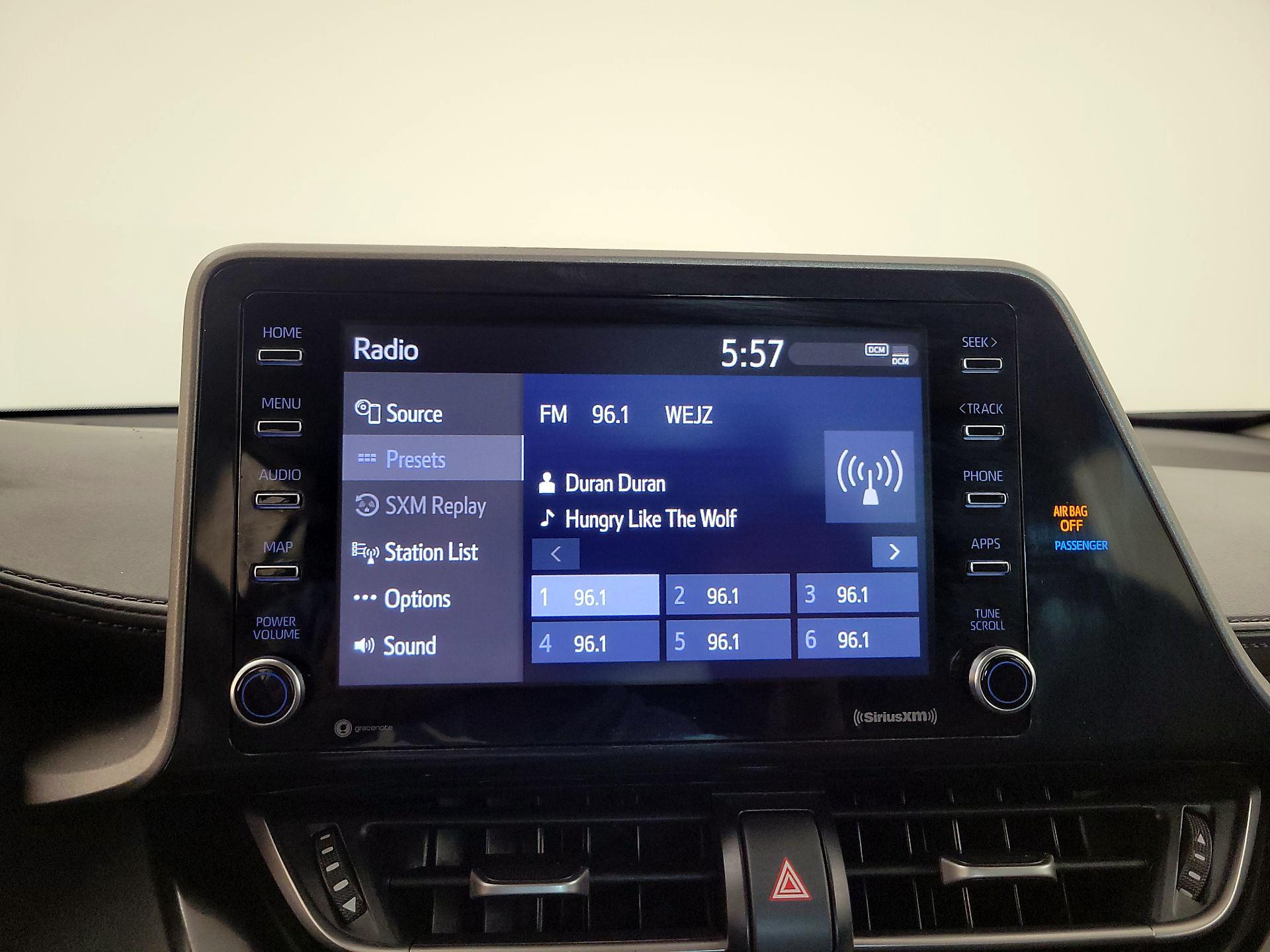 Thumbnail: 2020 Toyota C-HR - 15