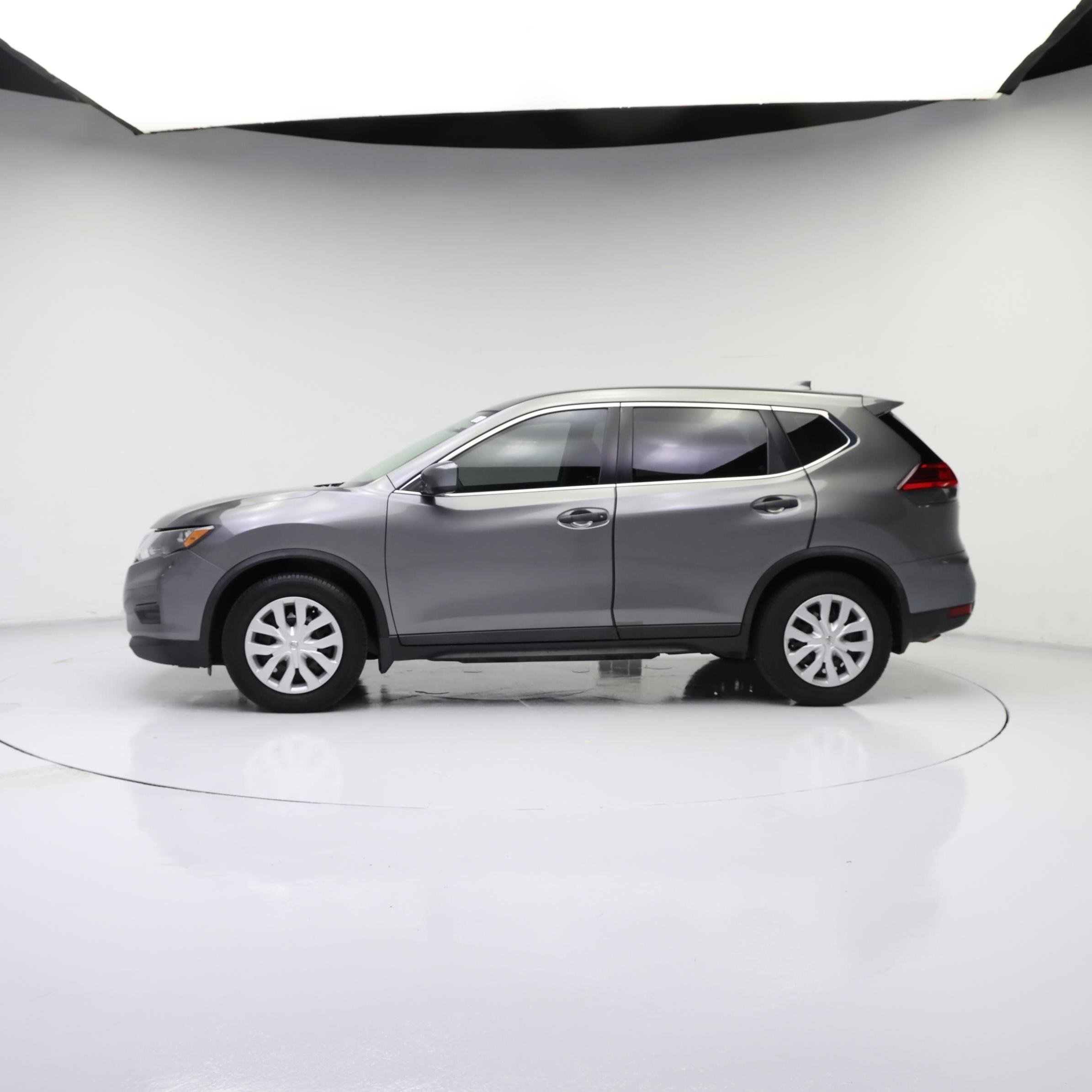 Thumbnail: 2017 Nissan Rogue - 3