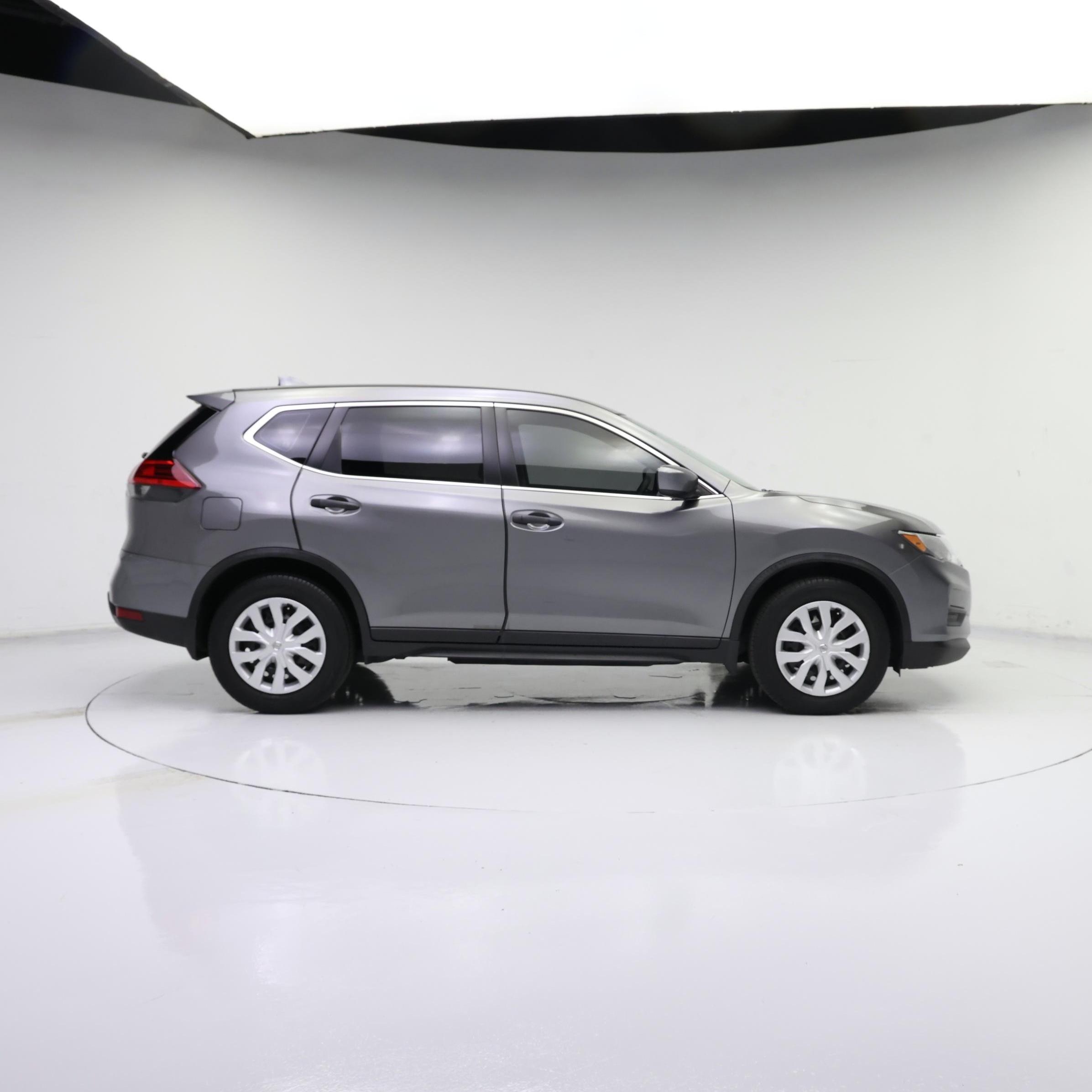 Thumbnail: 2017 Nissan Rogue - 7
