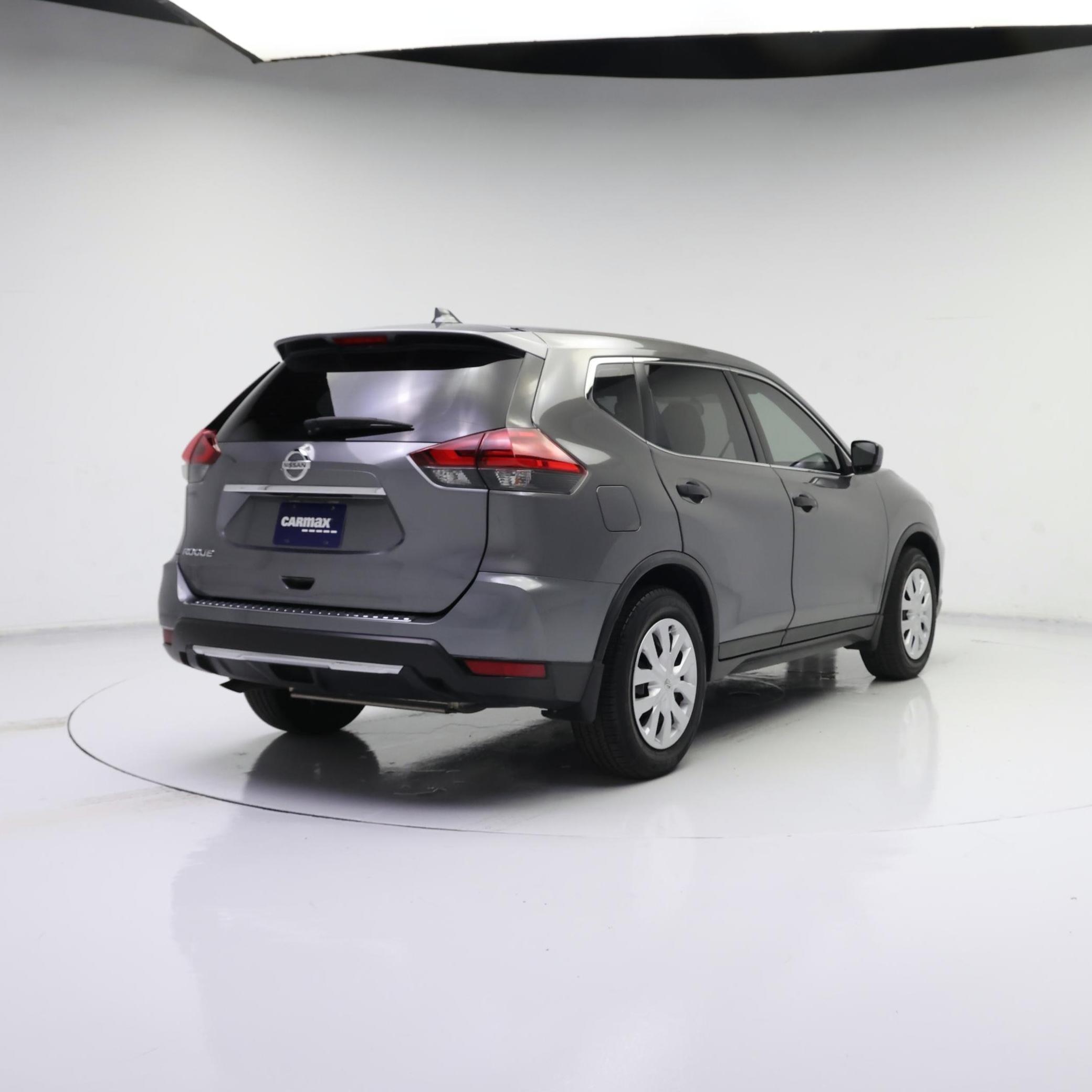 Thumbnail: 2017 Nissan Rogue - 8