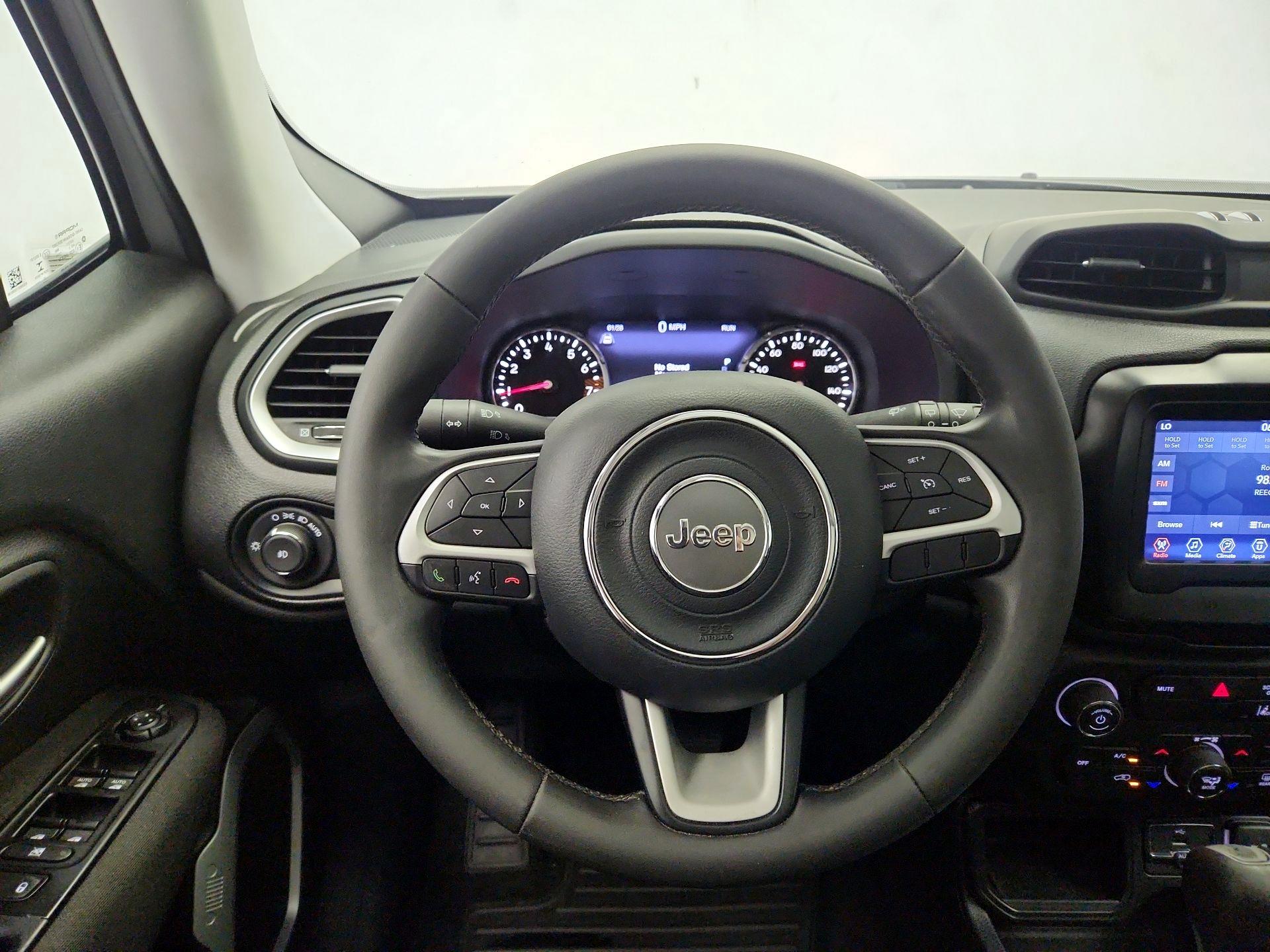 Thumbnail: 2021 Jeep Renegade - 10