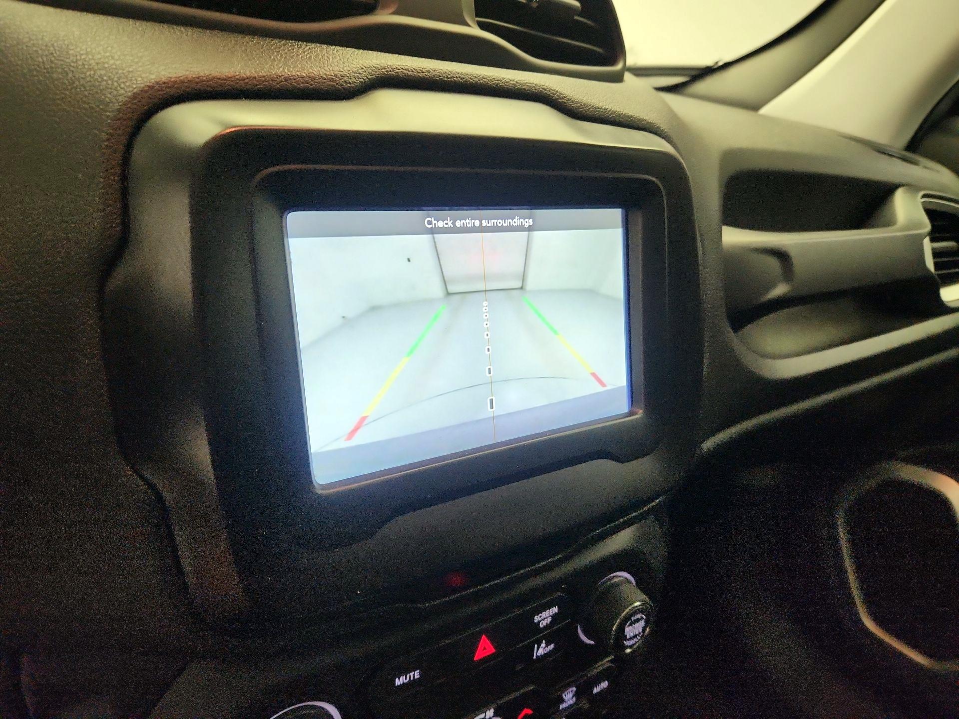 Thumbnail: 2021 Jeep Renegade - 14