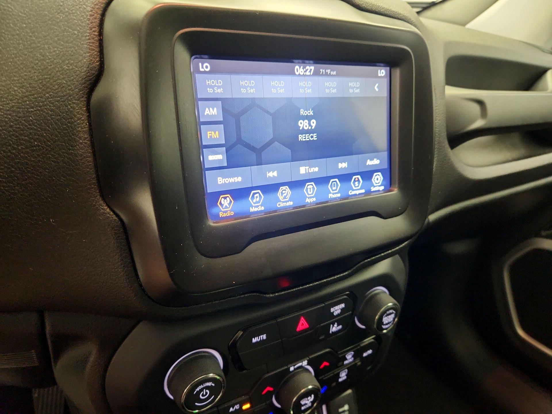 Thumbnail: 2021 Jeep Renegade - 15