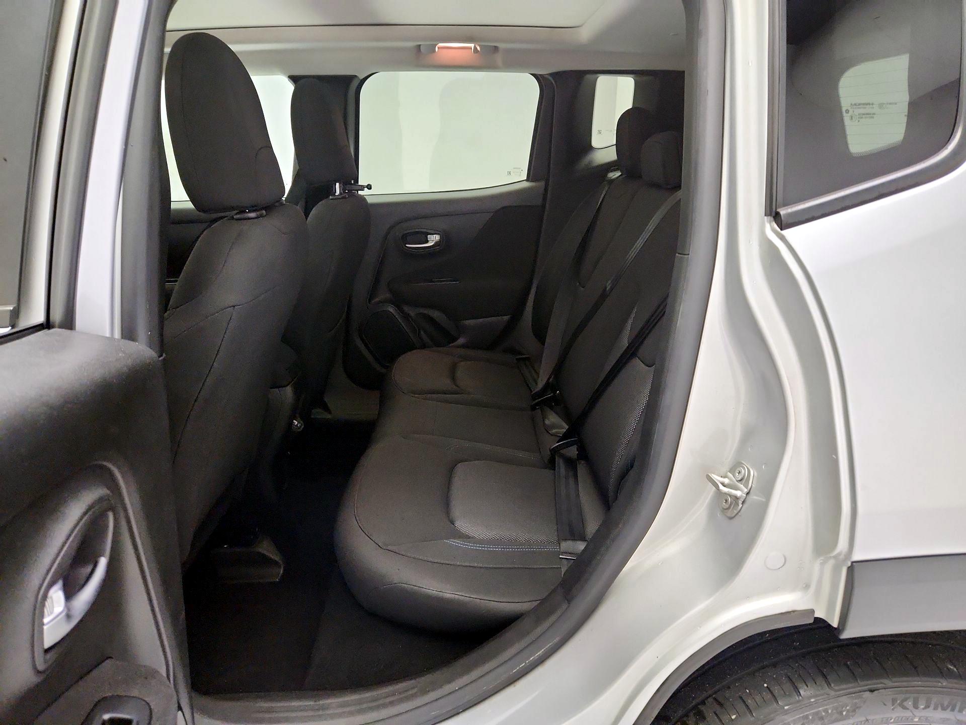 Thumbnail: 2021 Jeep Renegade - 20