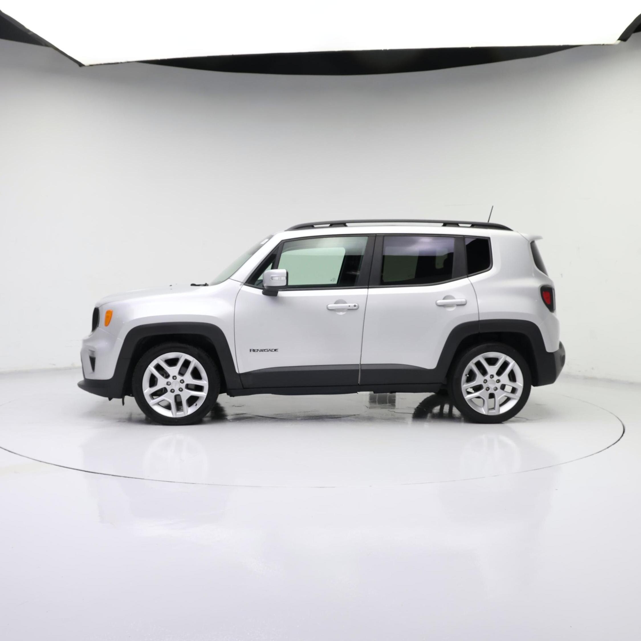 Thumbnail: 2021 Jeep Renegade - 3