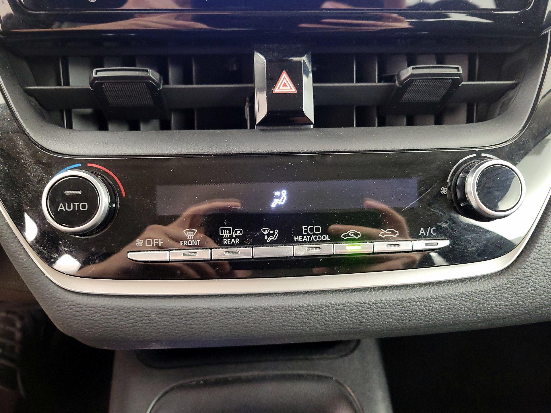 Thumbnail: 2021 Toyota Corolla - 16