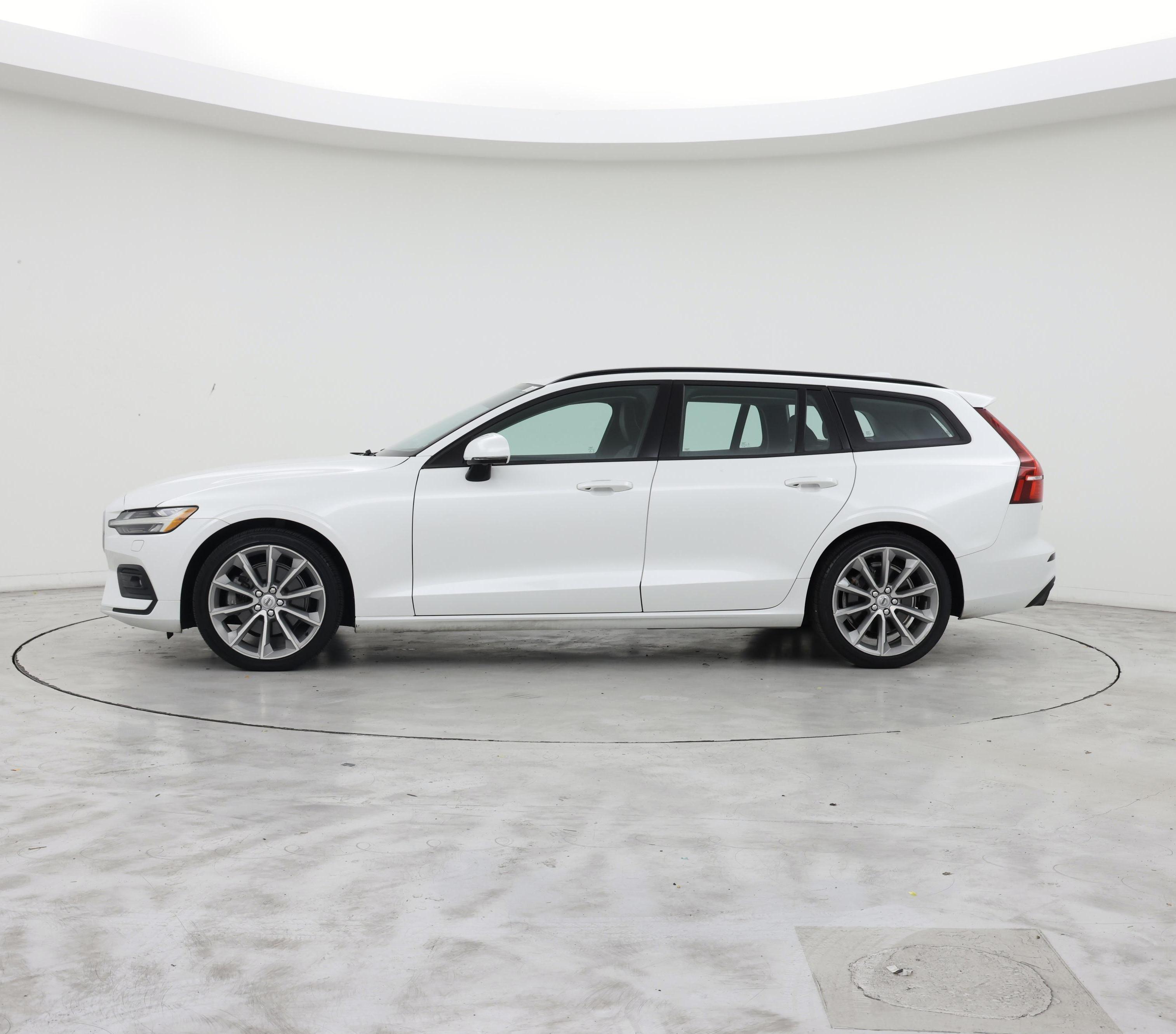Thumbnail: 2020 Volvo V60 - 3