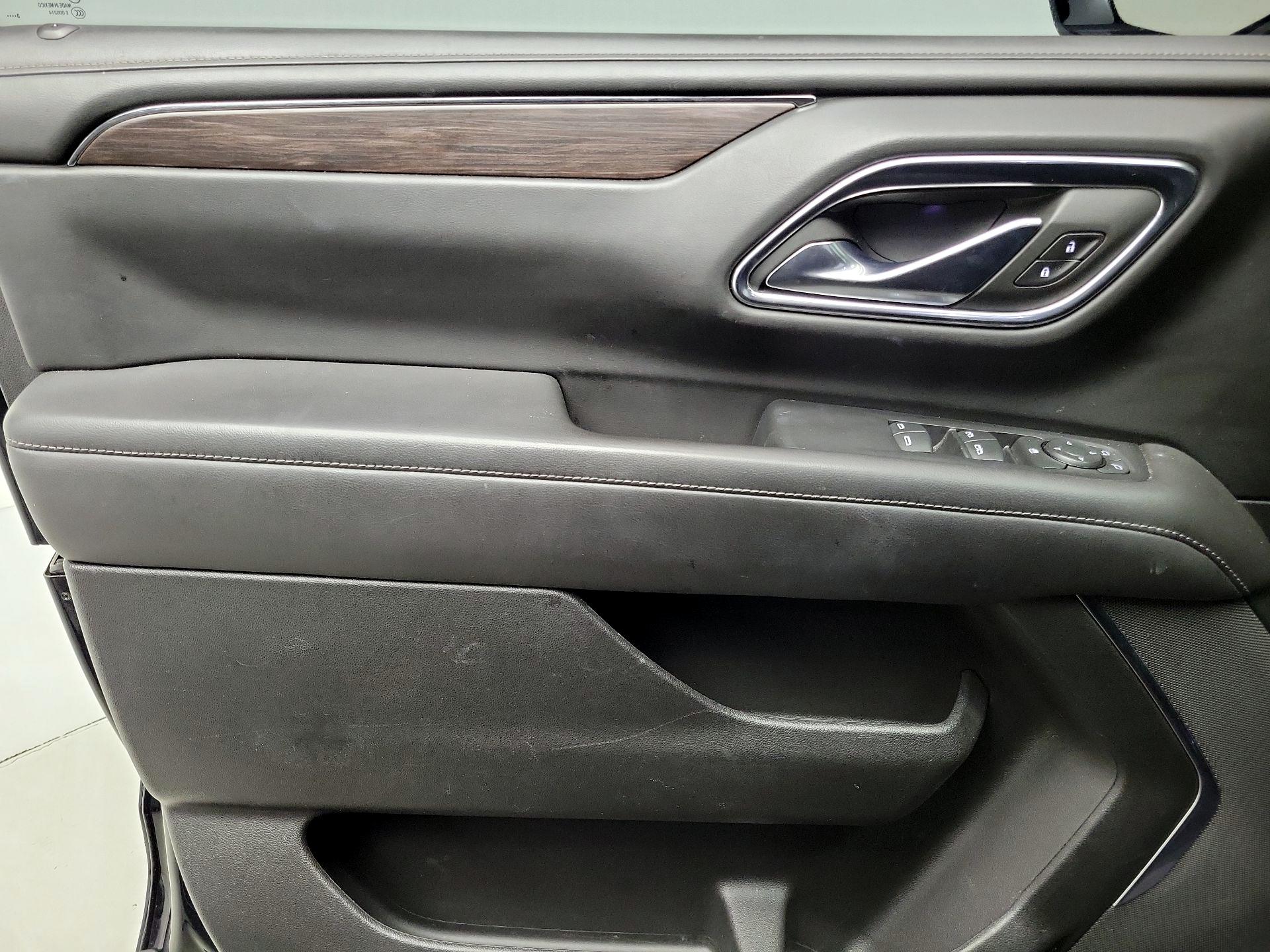 Thumbnail: 2023 Chevrolet Tahoe - 12