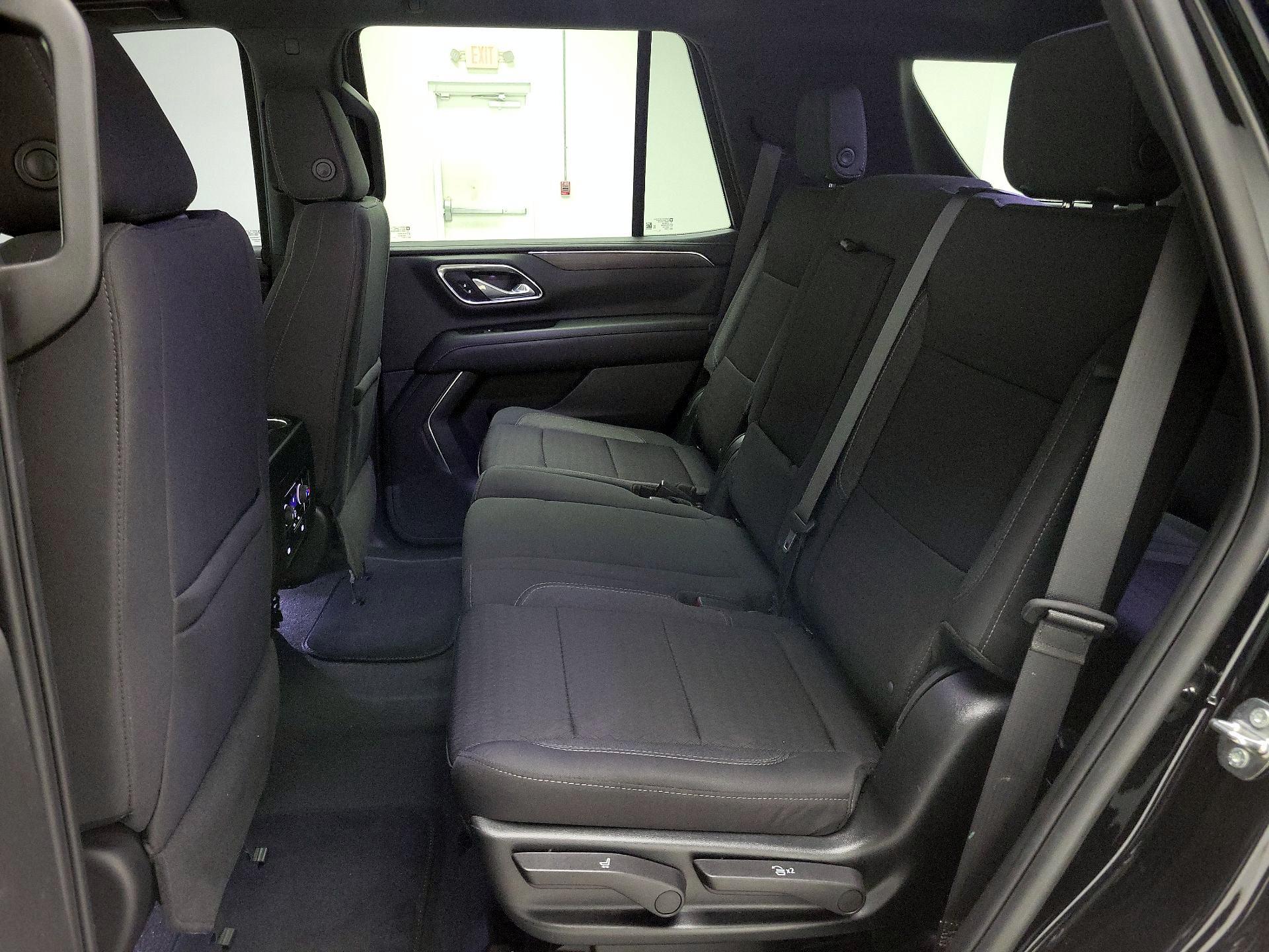 Thumbnail: 2023 Chevrolet Tahoe - 19