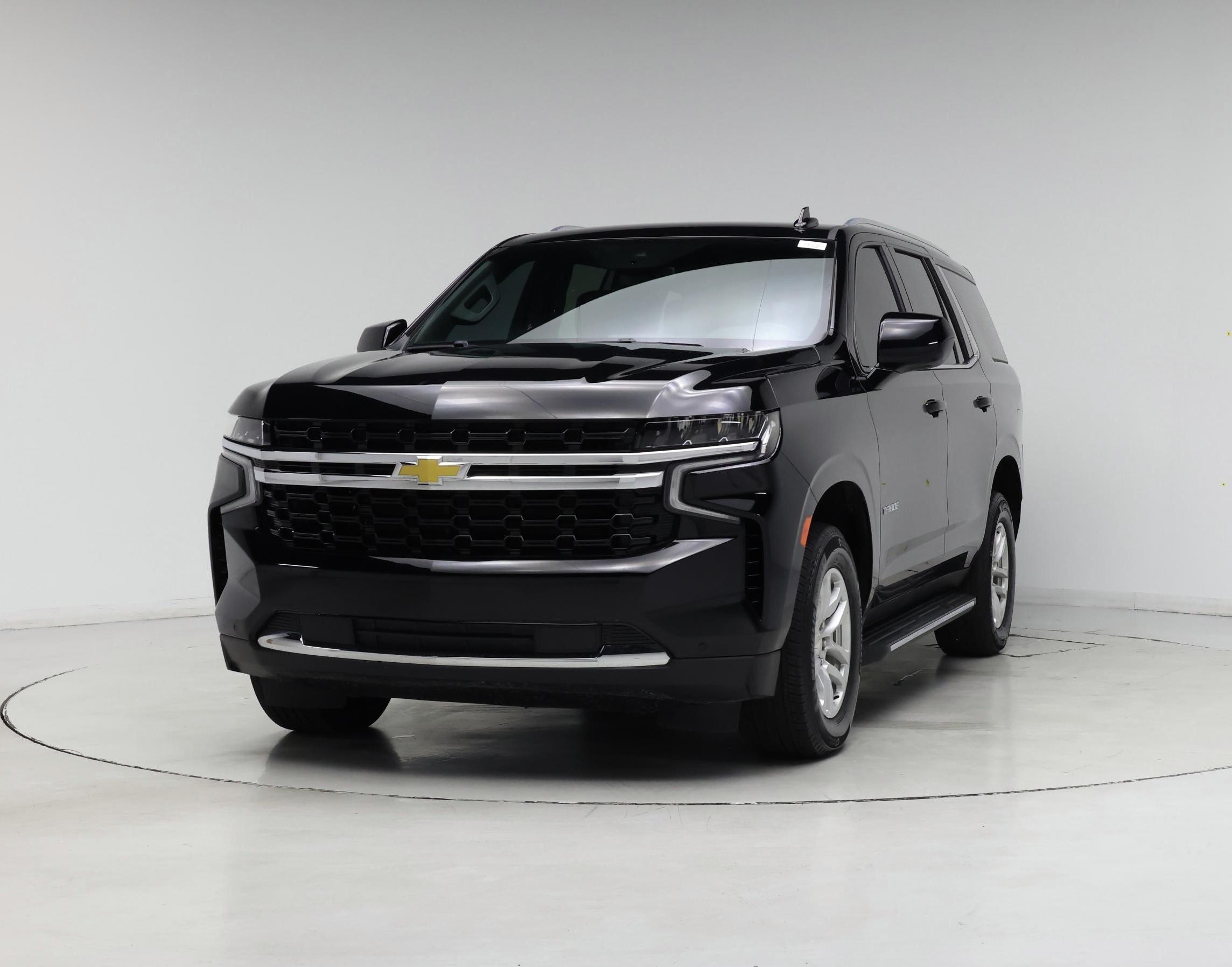 Thumbnail: 2023 Chevrolet Tahoe - 4