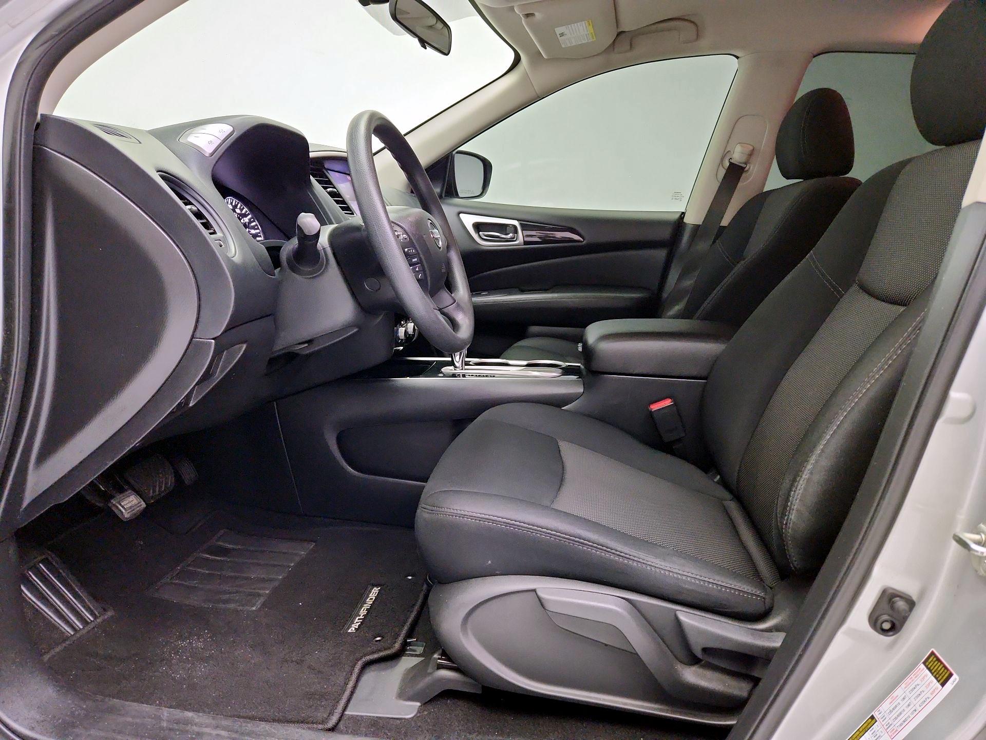 Thumbnail: 2020 Nissan Pathfinder - 11