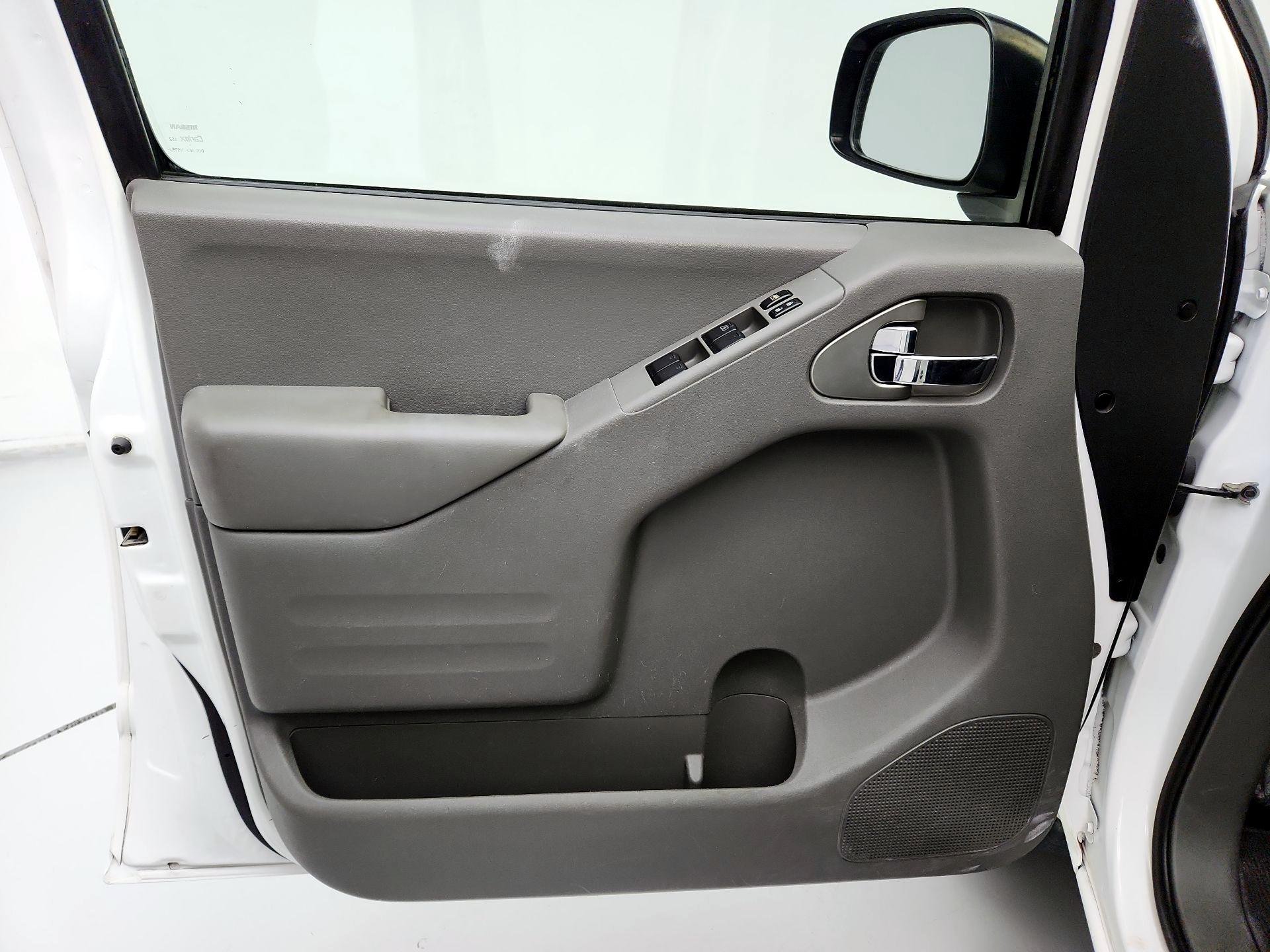 Thumbnail: 2018 Nissan Frontier - 12