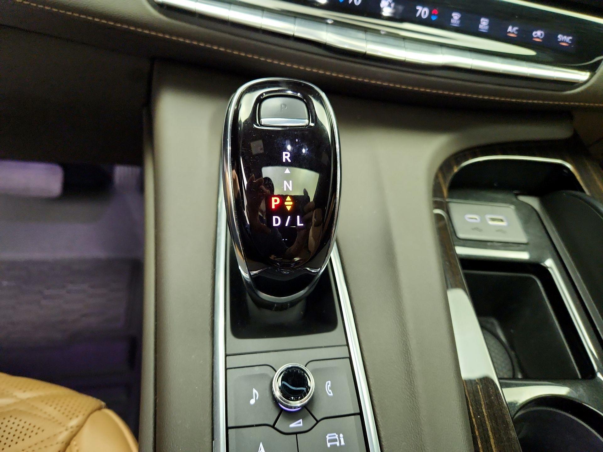 Thumbnail: 2023 Cadillac Escalade - 18