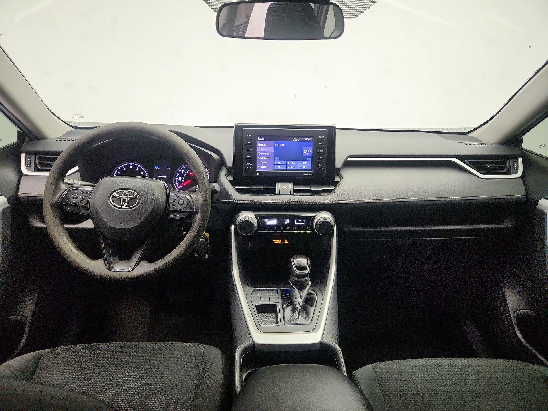 Thumbnail: 2020 Toyota RAV4 - 9