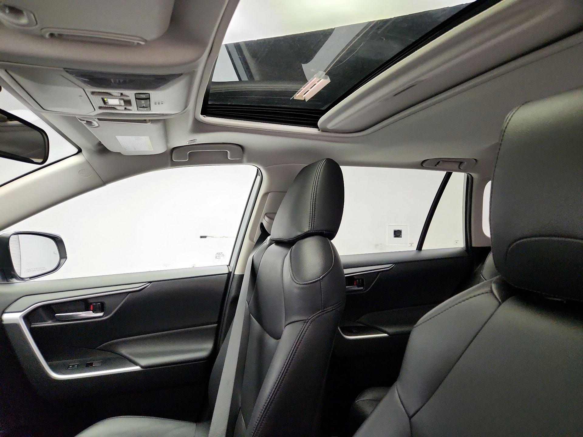 Thumbnail: 2023 Toyota RAV4 - 19