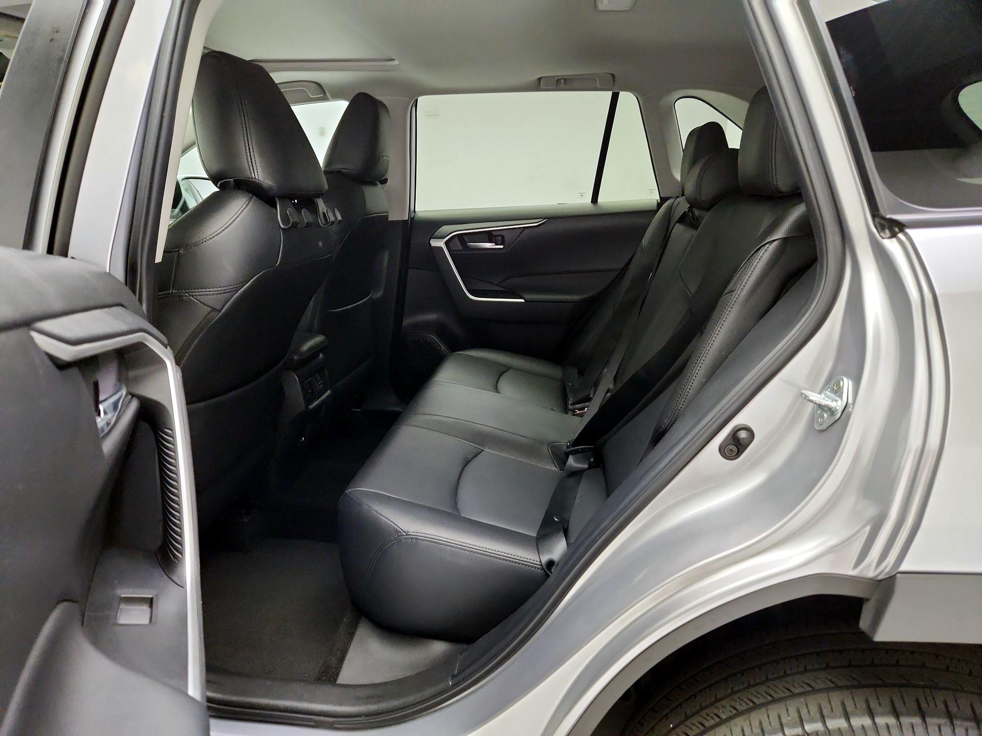 Thumbnail: 2023 Toyota RAV4 - 20