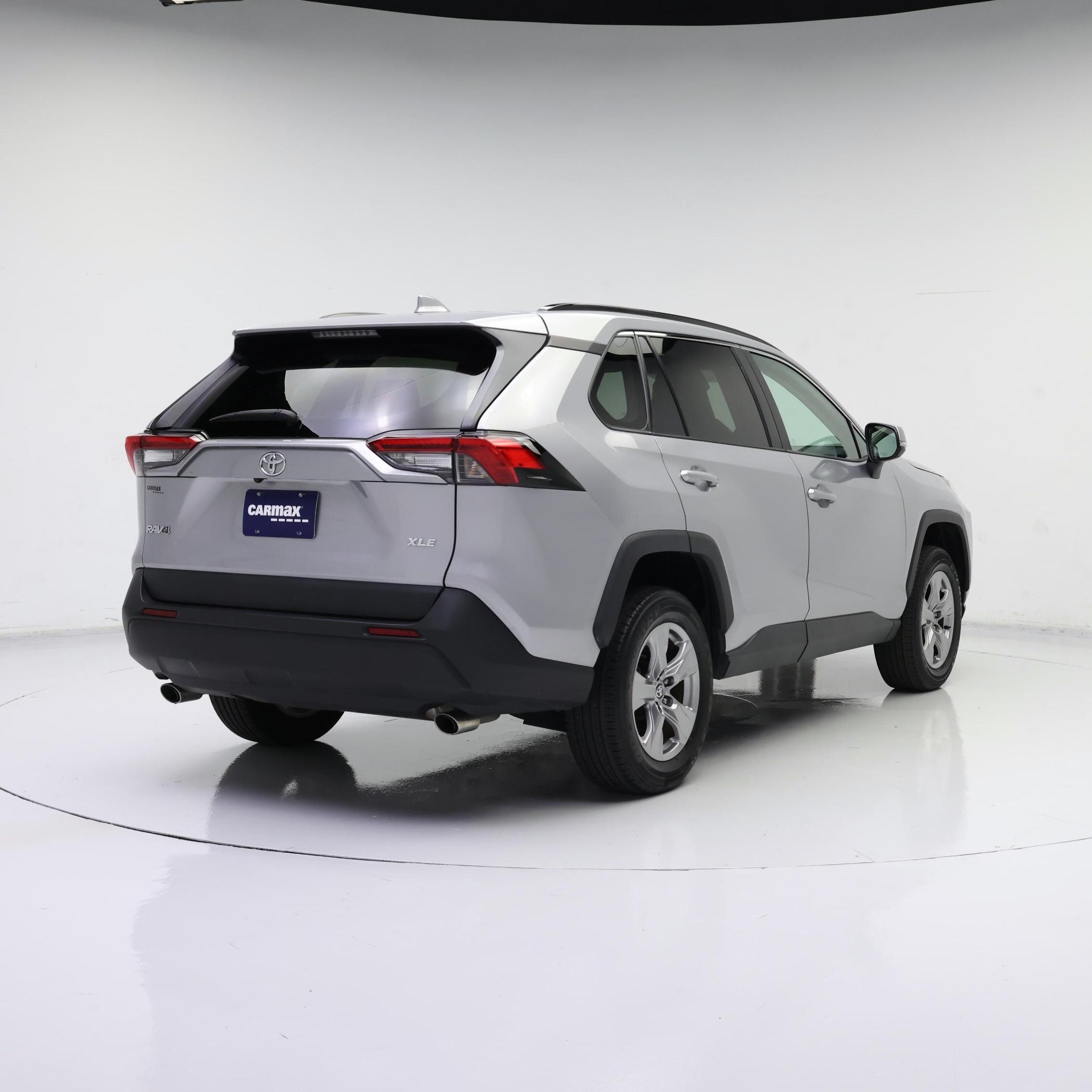 Thumbnail: 2023 Toyota RAV4 - 8