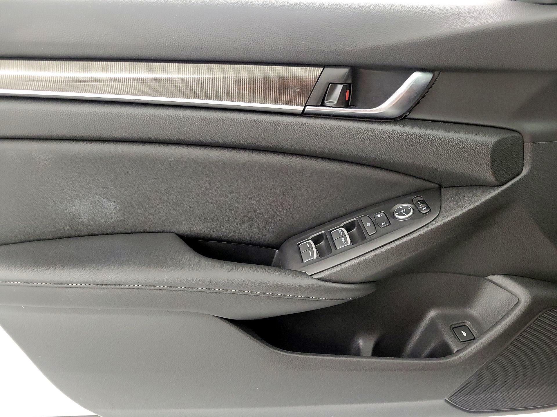 Thumbnail: 2021 Honda Accord - 12