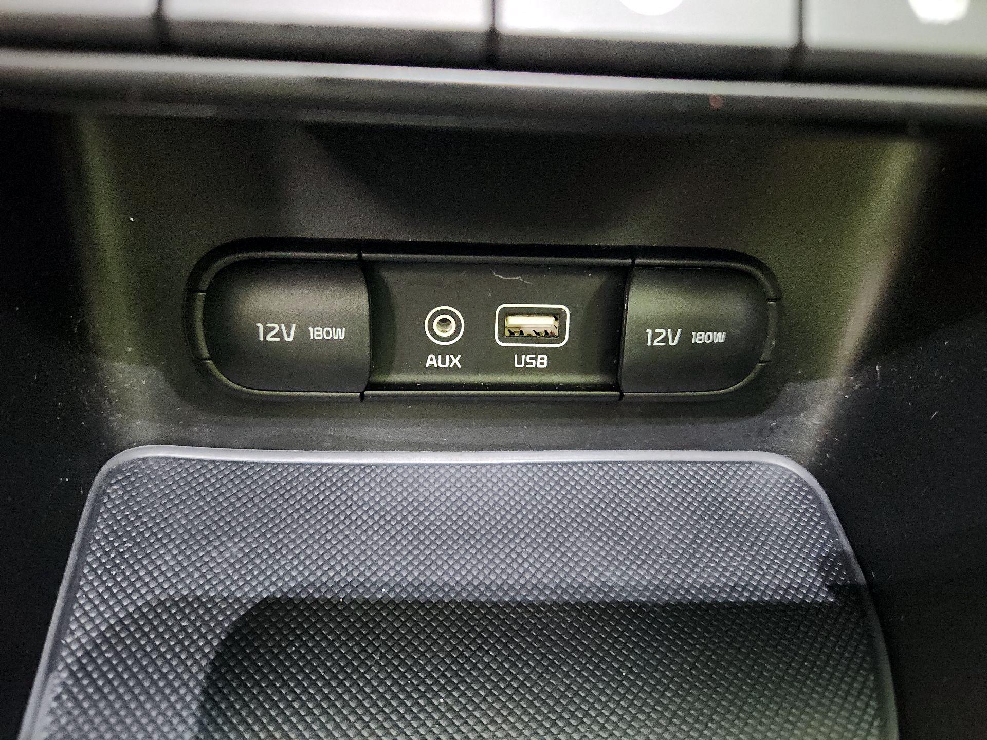 Thumbnail: 2018 Kia Sportage - 19