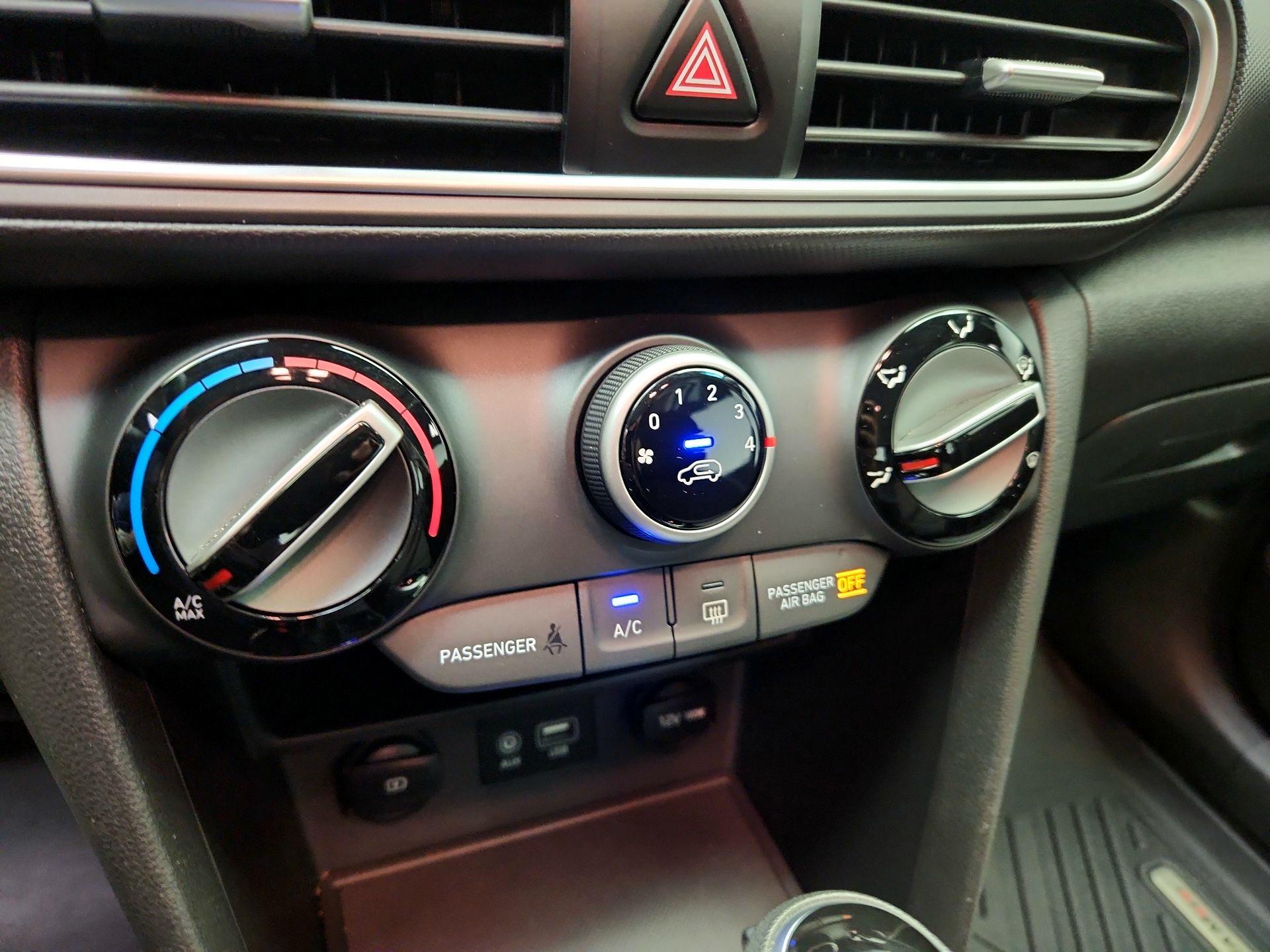 Thumbnail: 2021 Hyundai Kona - 16