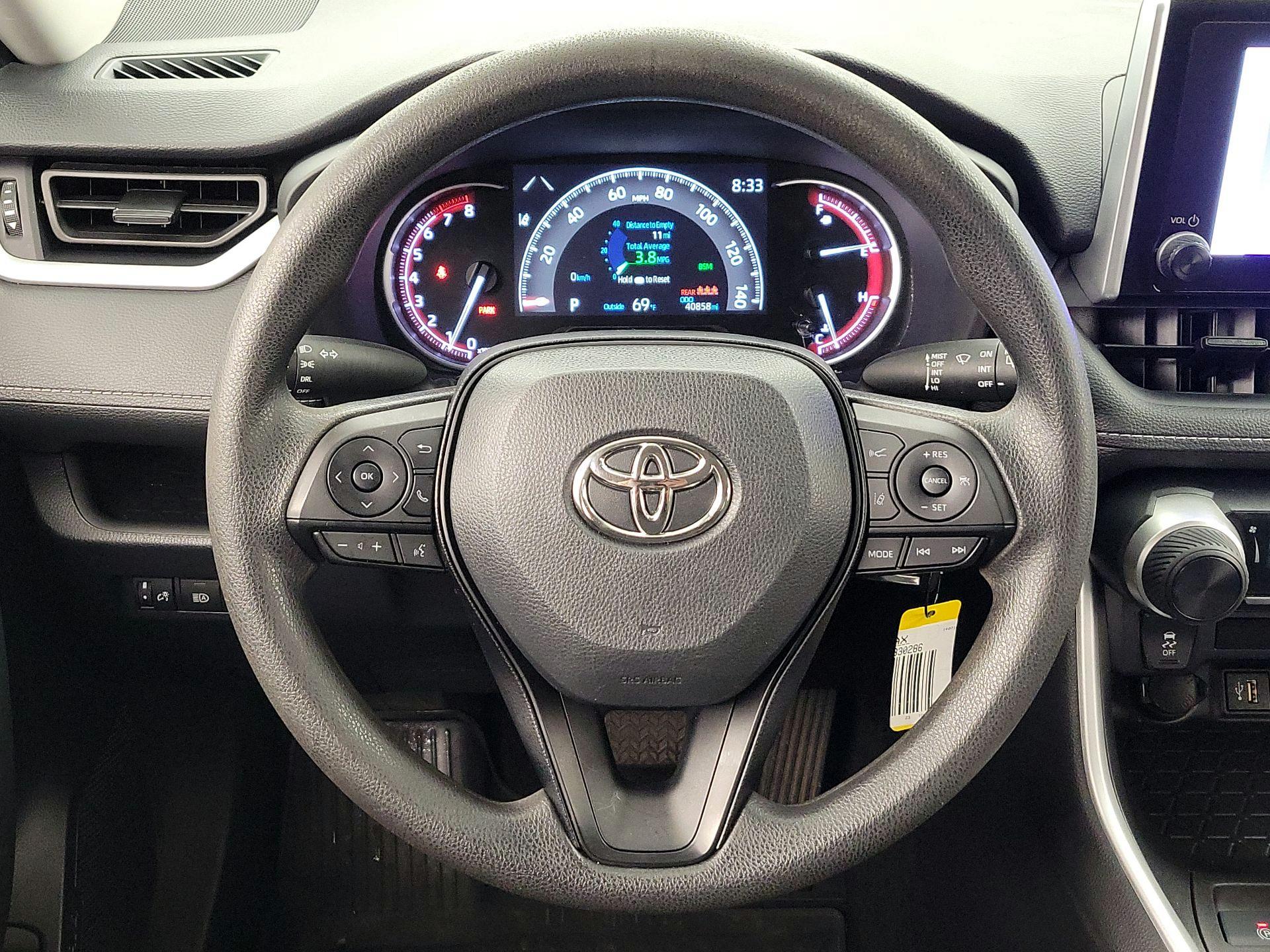 Thumbnail: 2023 Toyota RAV4 - 10
