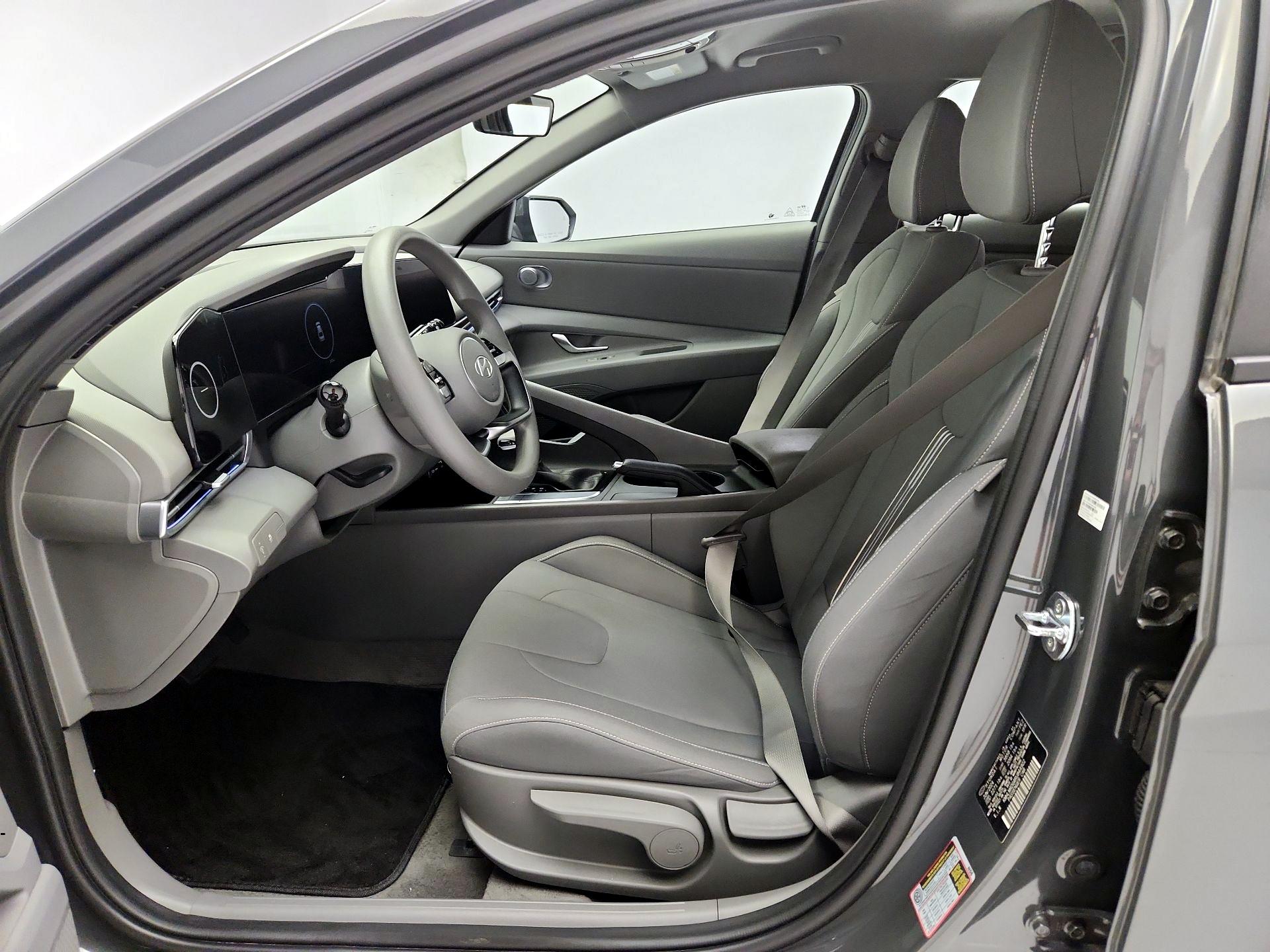 Thumbnail: 2024 Hyundai Elantra - 11