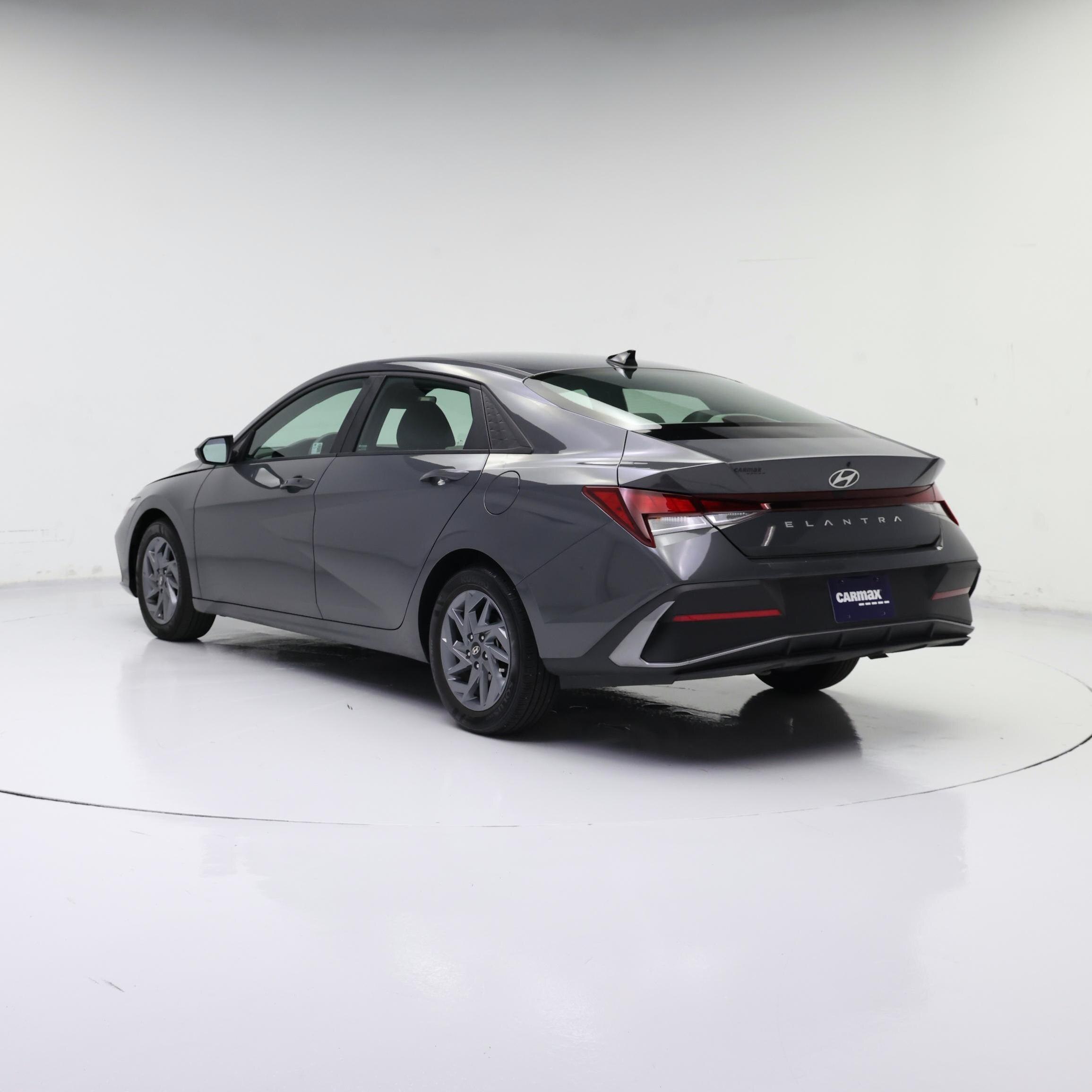 Thumbnail: 2024 Hyundai Elantra - 2