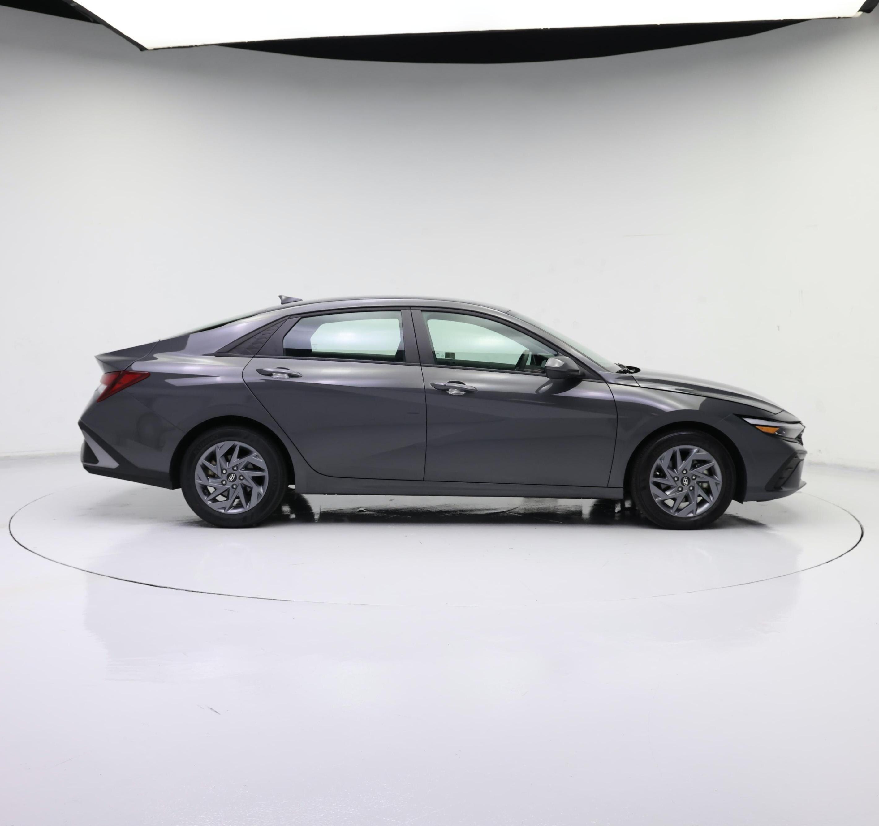 Thumbnail: 2024 Hyundai Elantra - 7