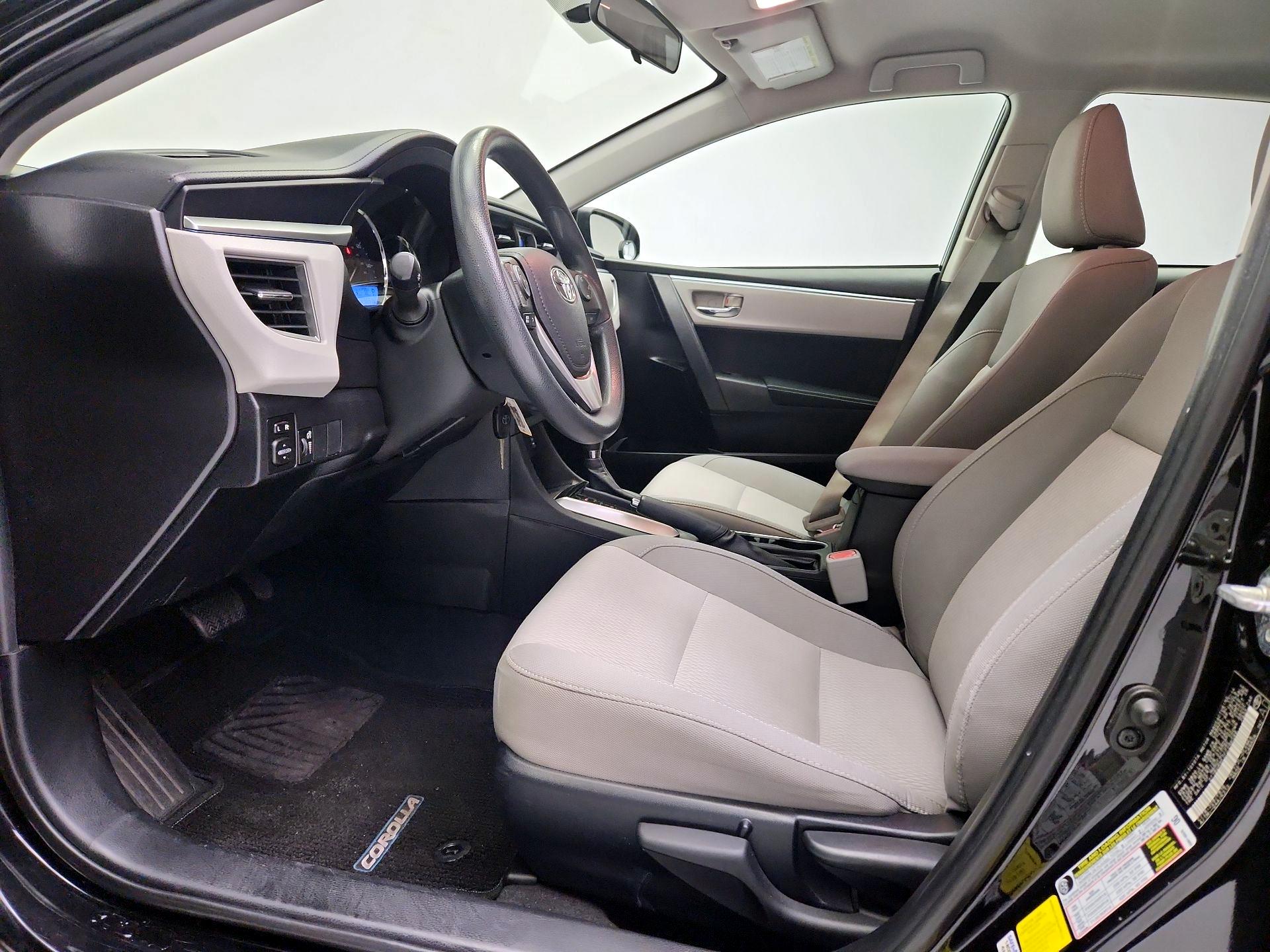 Thumbnail: 2015 Toyota Corolla - 11