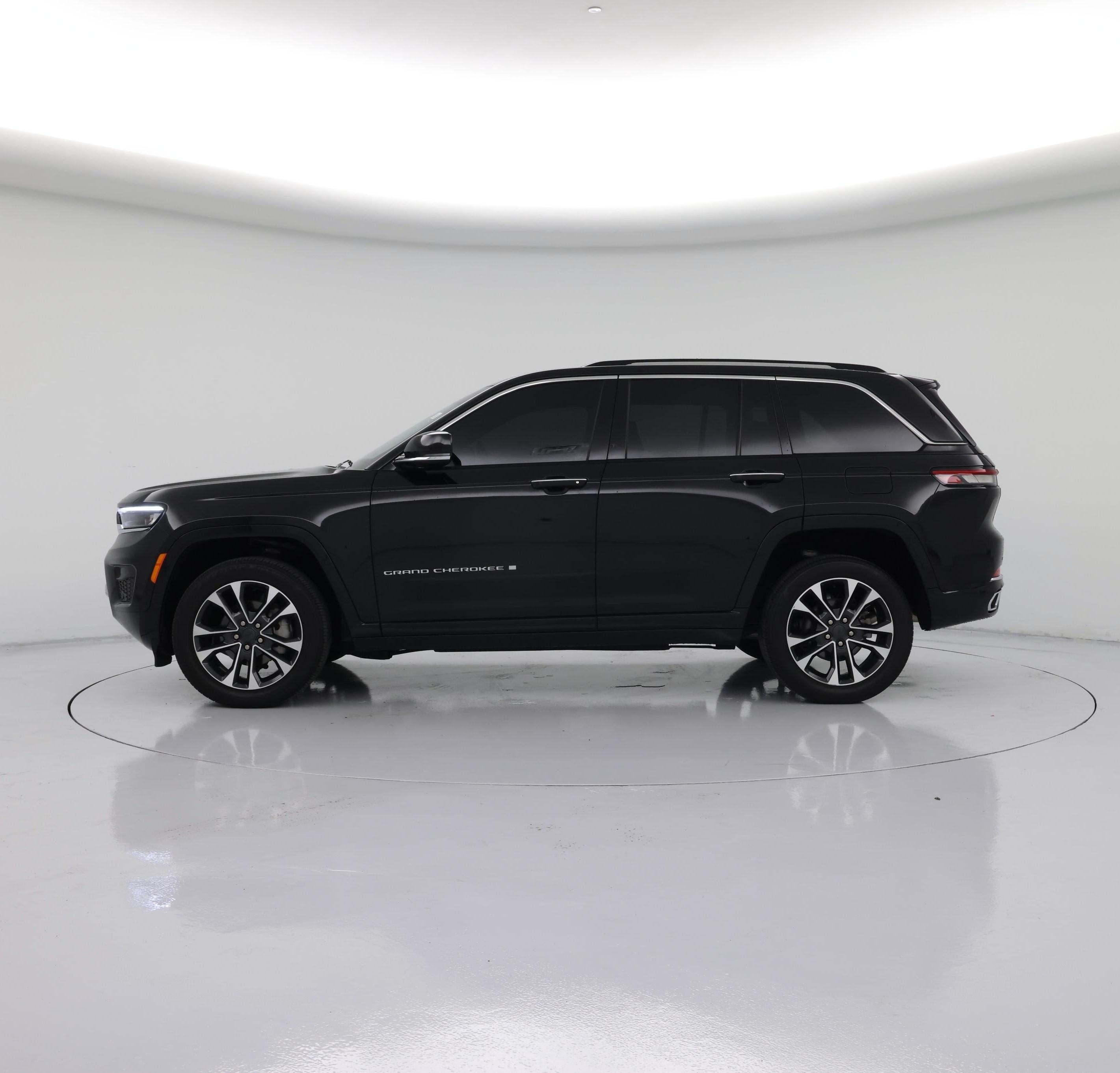 Thumbnail: 2023 Jeep Grand Cherokee - 3
