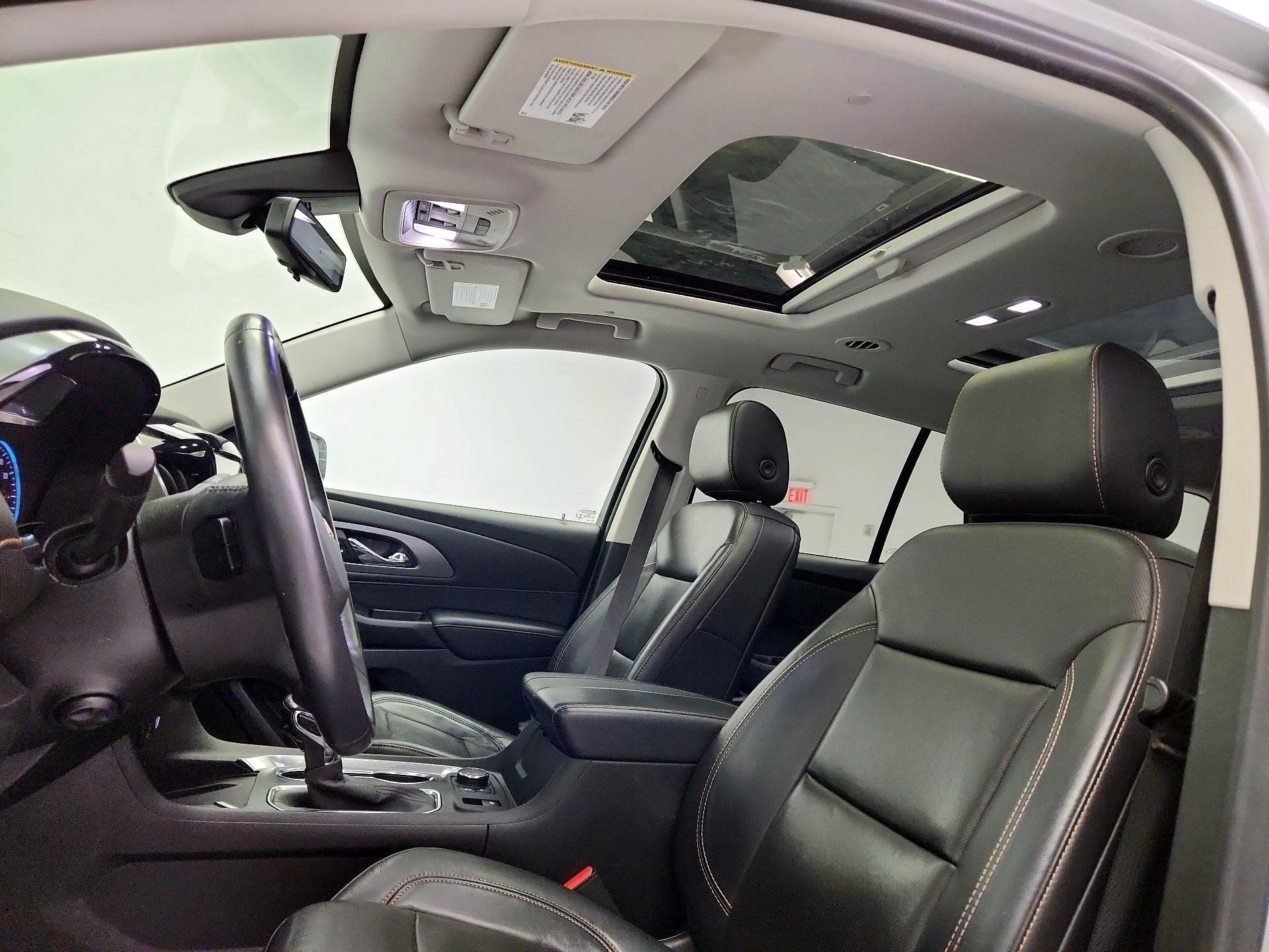 Thumbnail: 2021 Chevrolet Traverse - 20