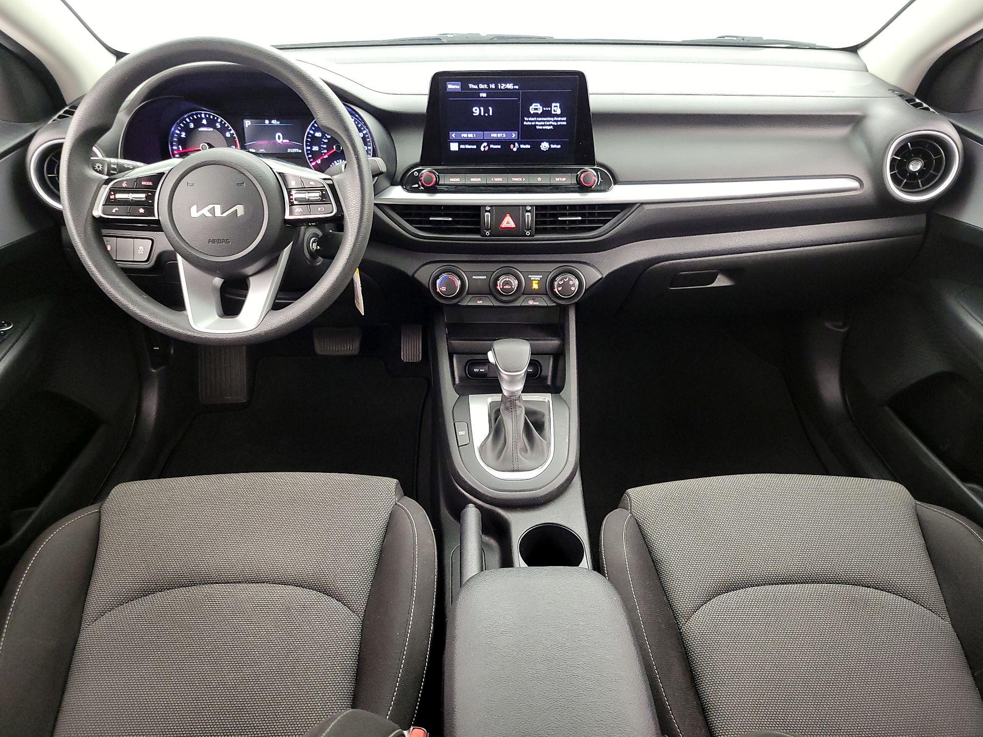 Thumbnail: 2023 Kia Forte - 9