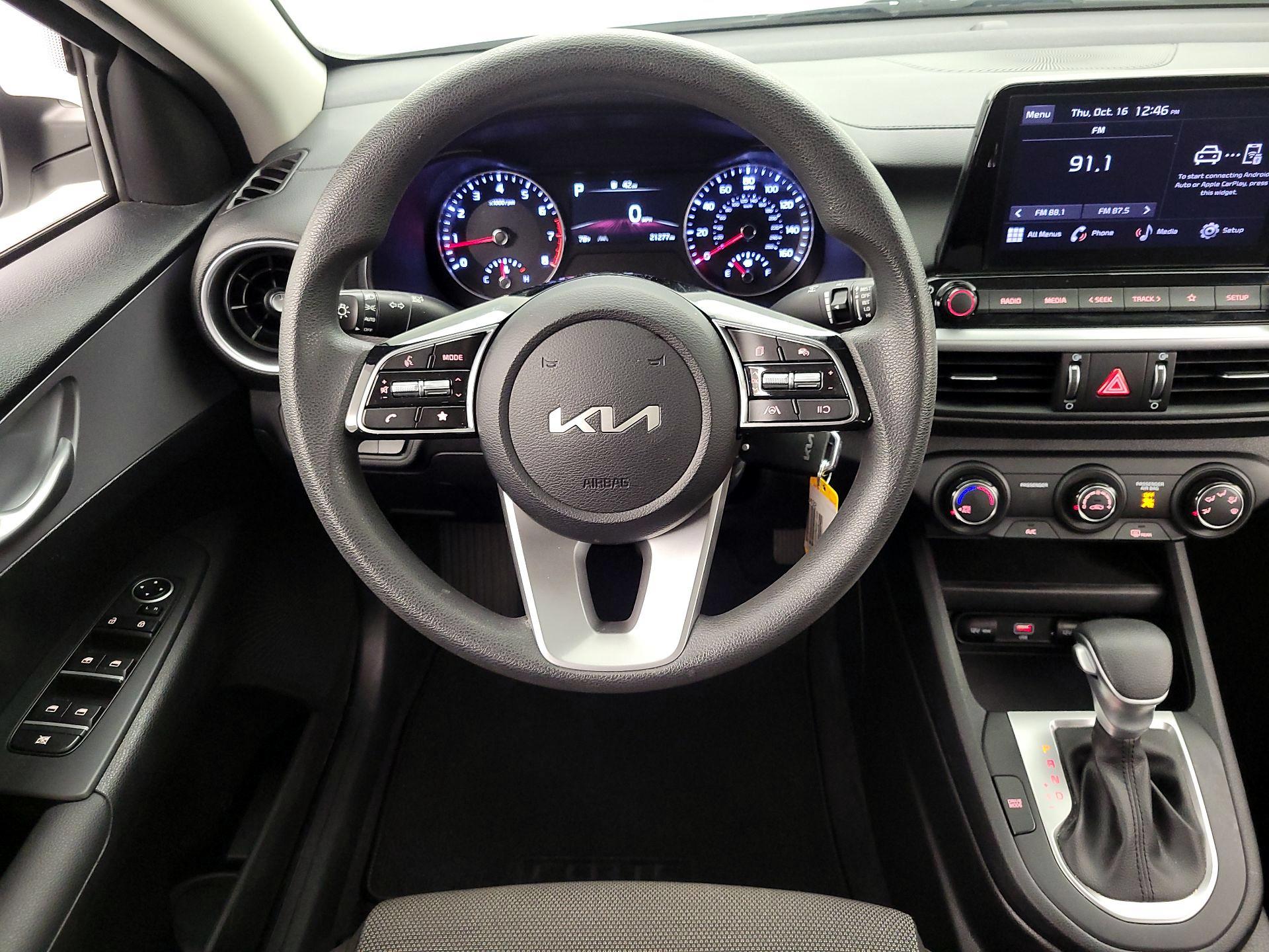 Thumbnail: 2023 Kia Forte - 10