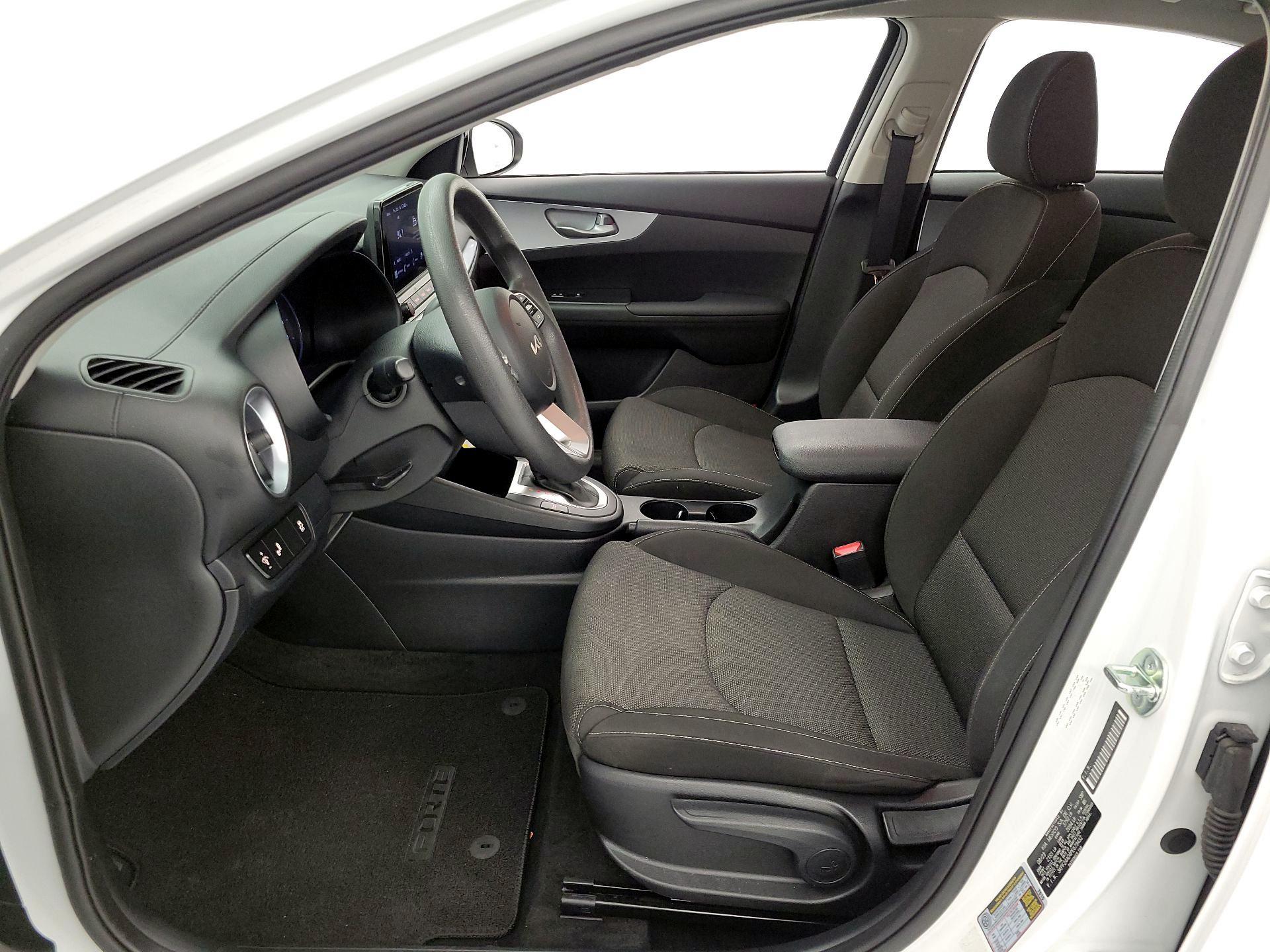 Thumbnail: 2023 Kia Forte - 11
