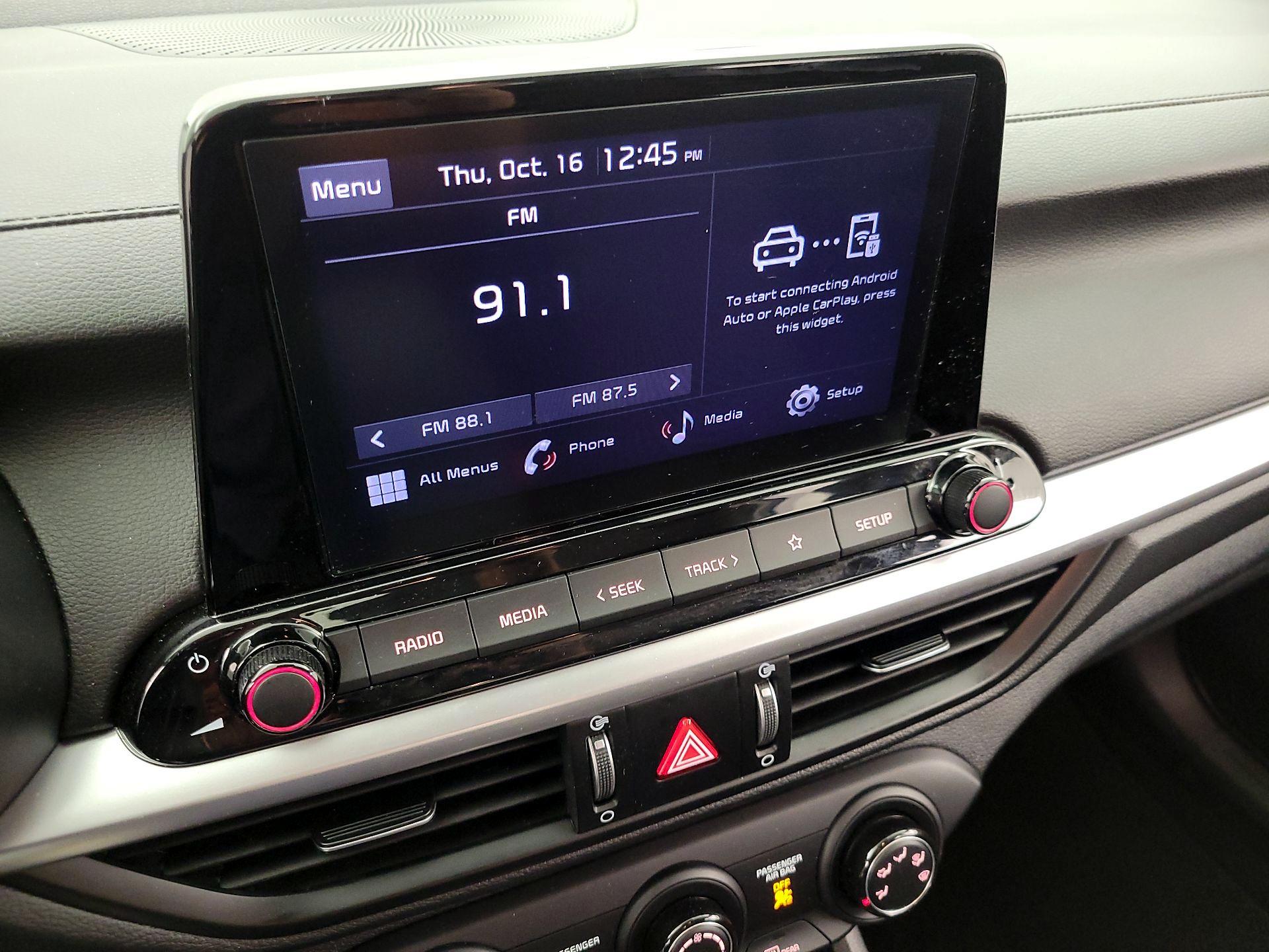 Thumbnail: 2023 Kia Forte - 15