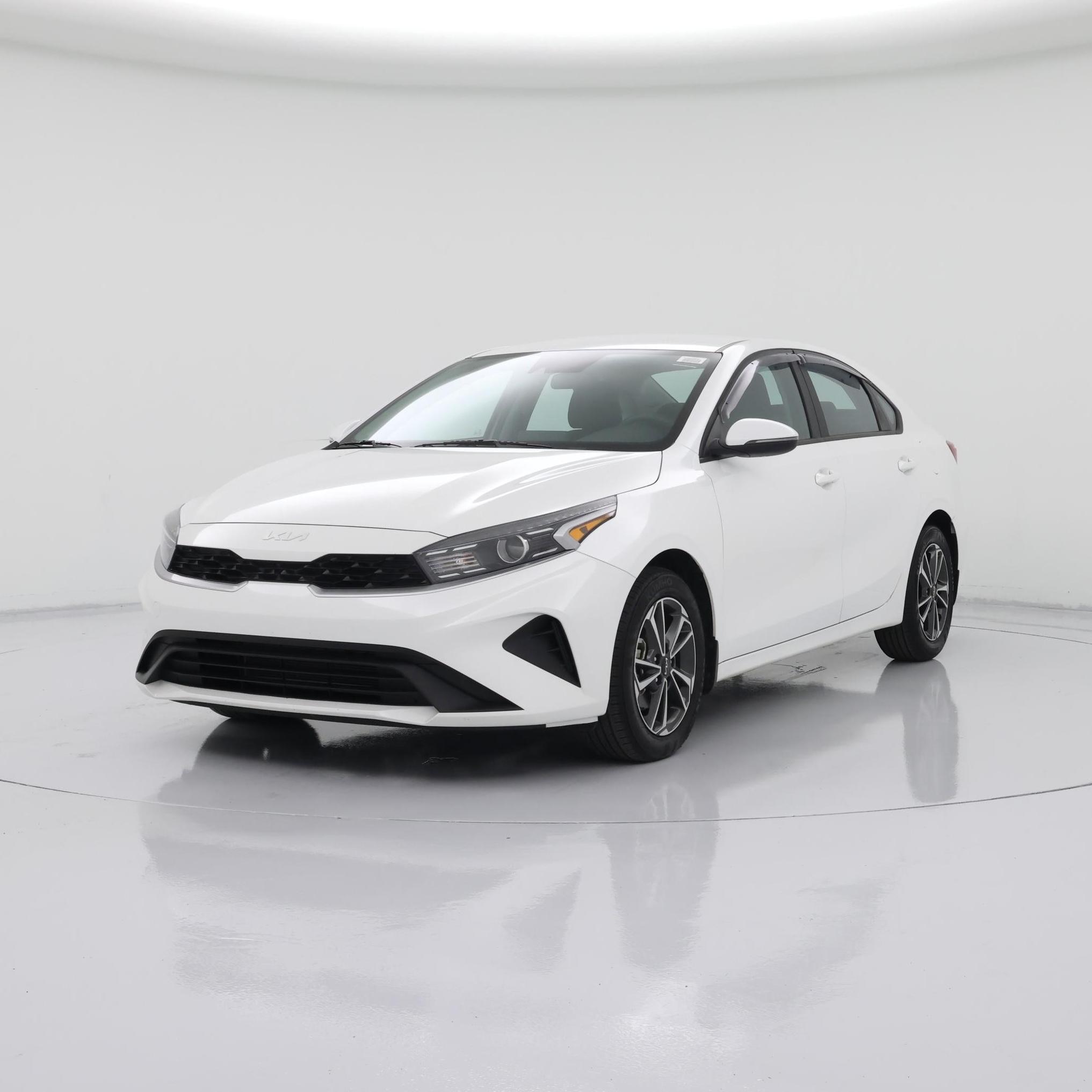 Thumbnail: 2023 Kia Forte - 4
