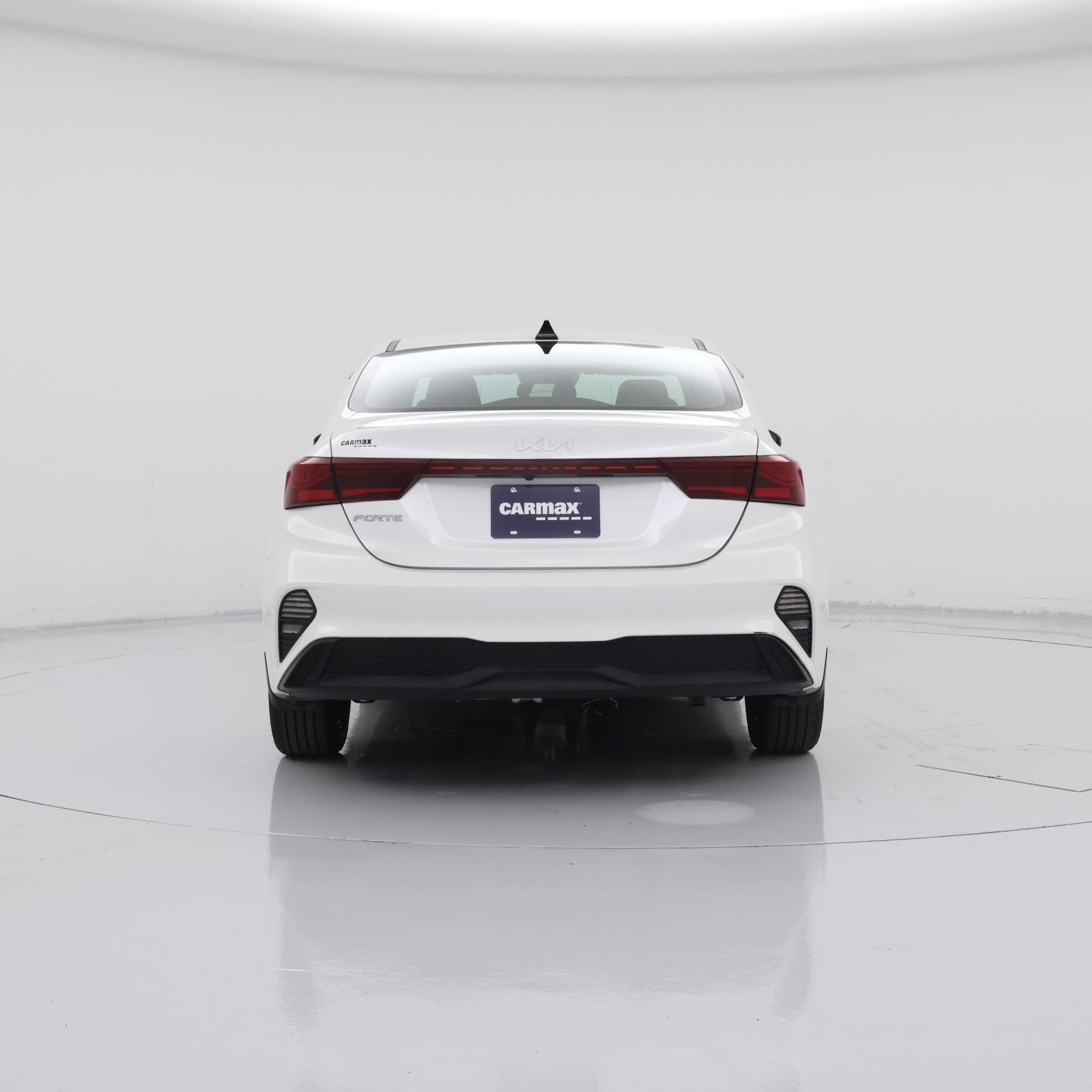 Thumbnail: 2023 Kia Forte - 6